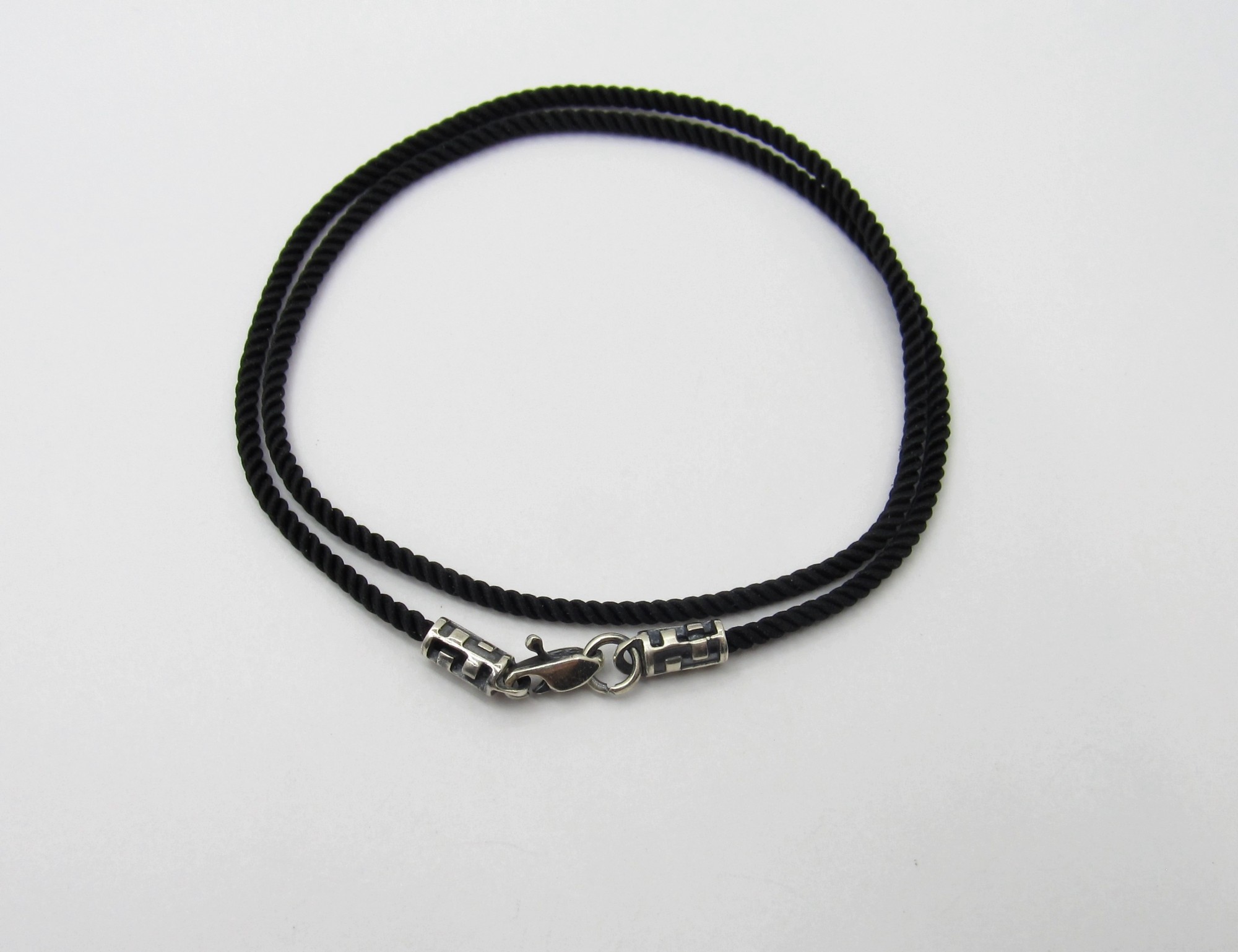 

Шнур шелковый с серебряным замком SilverArtisan 1.71426 60 размер