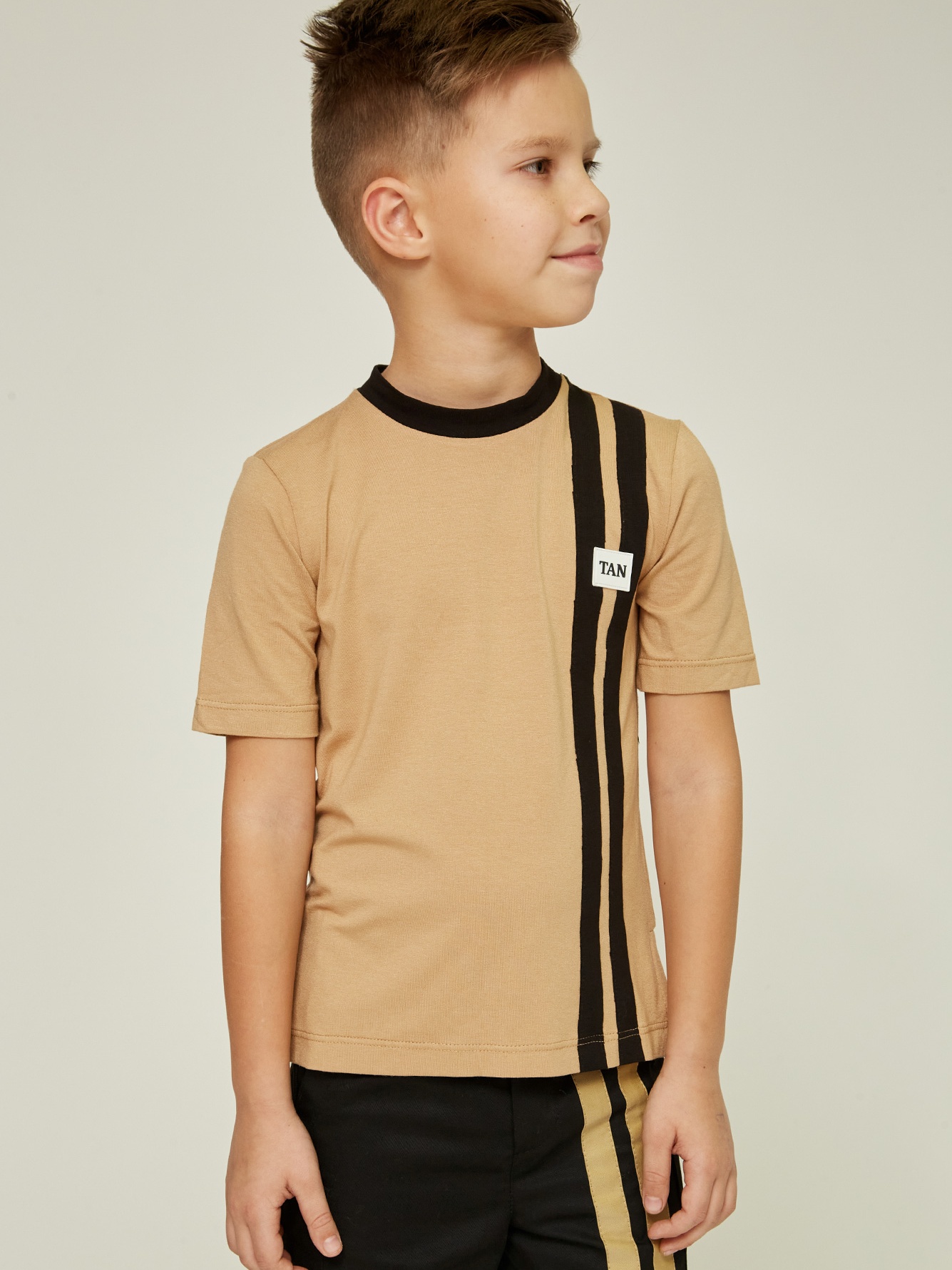 

Футболка ANDRE TAN Kids K60055 122-128 см Тоффи