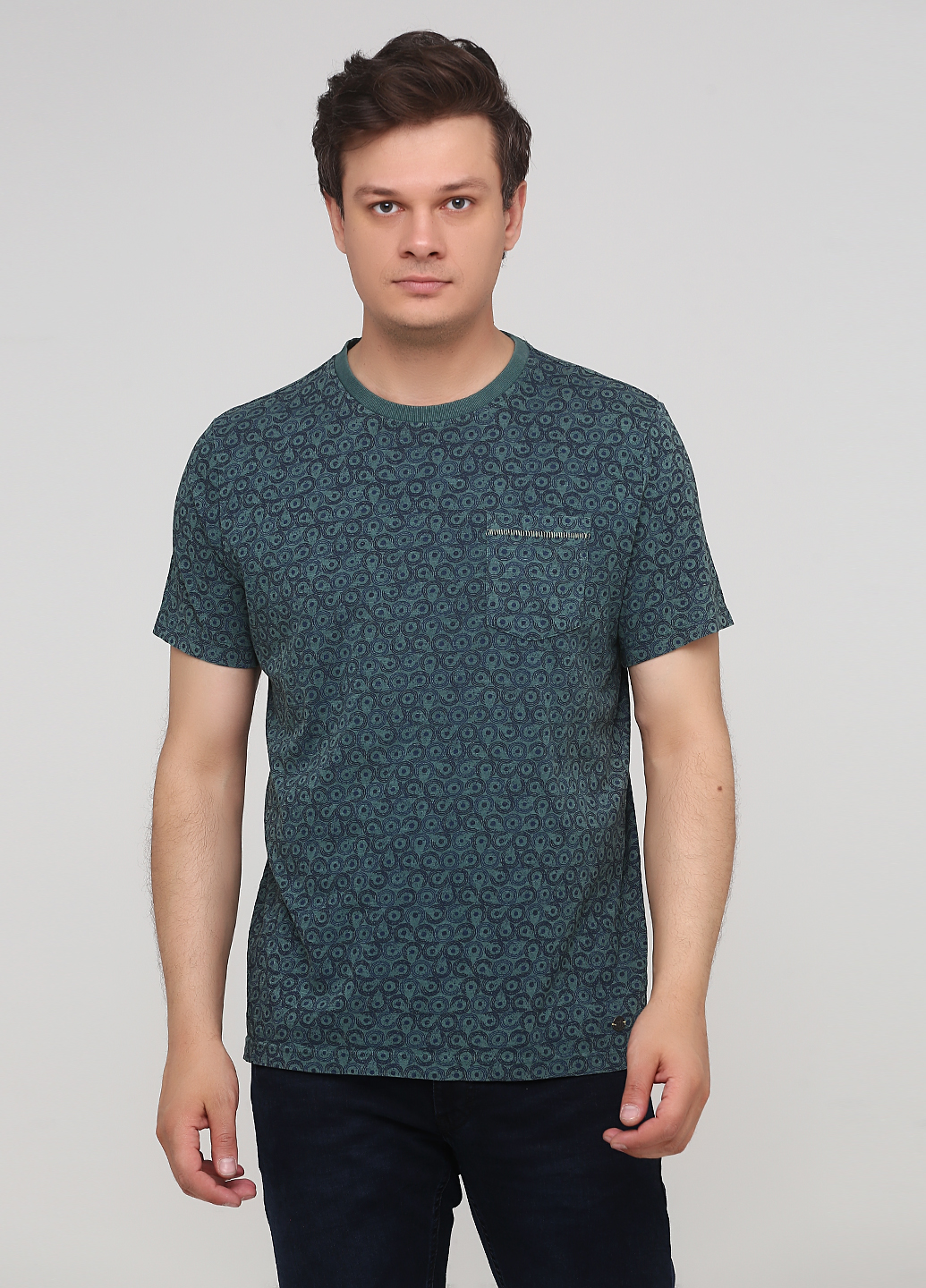 

Футболка мужская Mustang Зеленый с черным принтом L