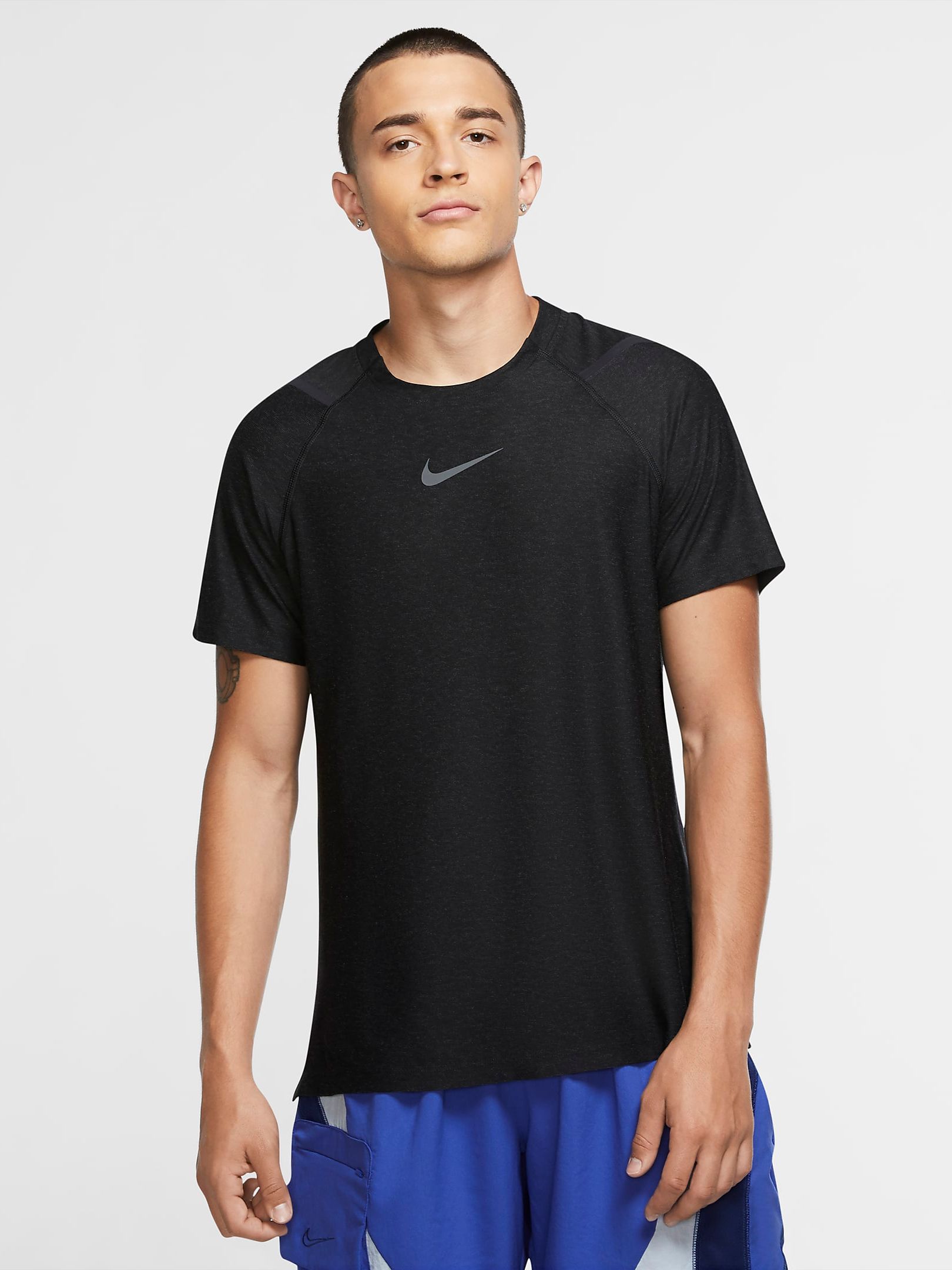 

Футболка Nike M Np Top Ss Npc CU4989-010 2XL Черная