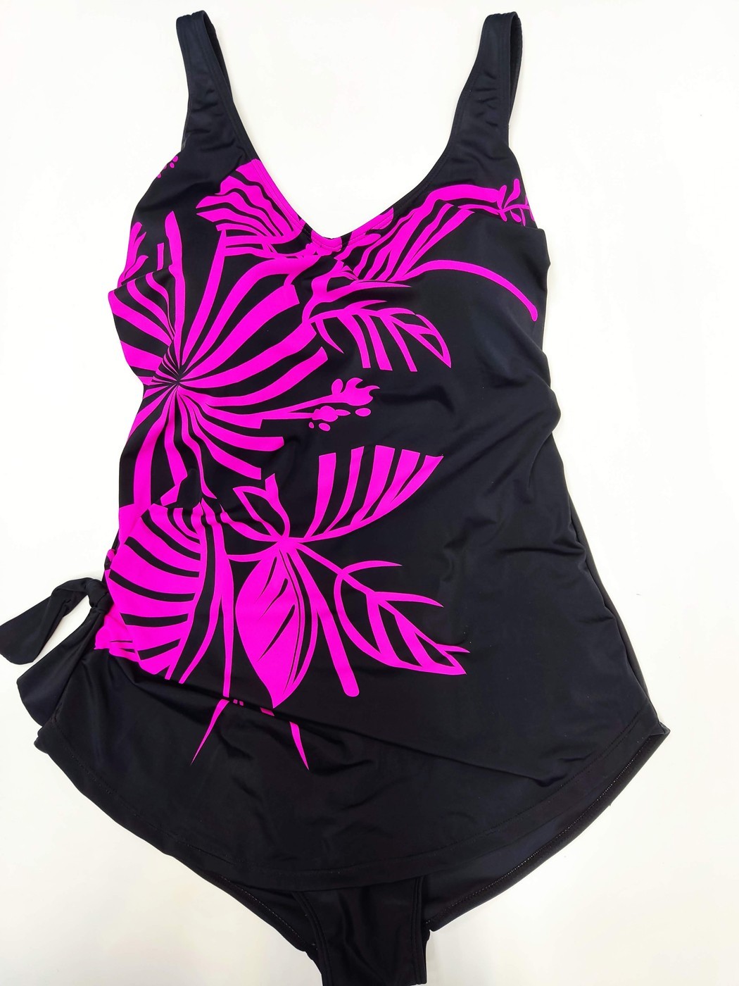 

Цельный купальник для полных Fuba 21024 малиновый 54