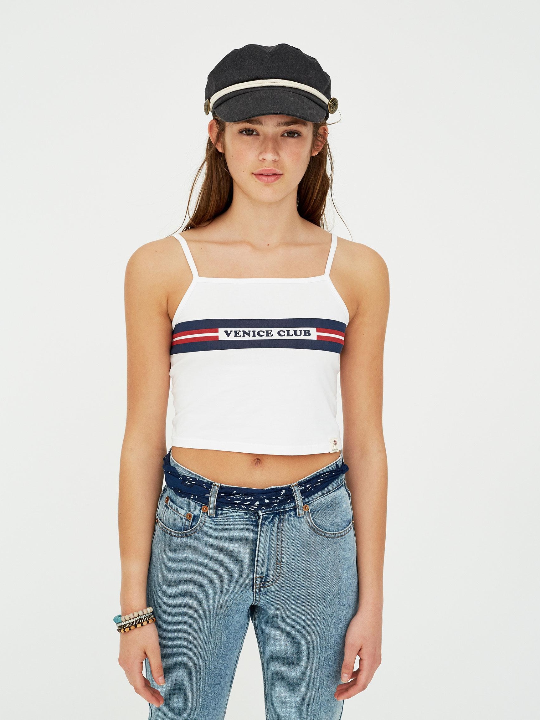 

Топ Pull & Bear 5232/335/805-AAPT L Белый