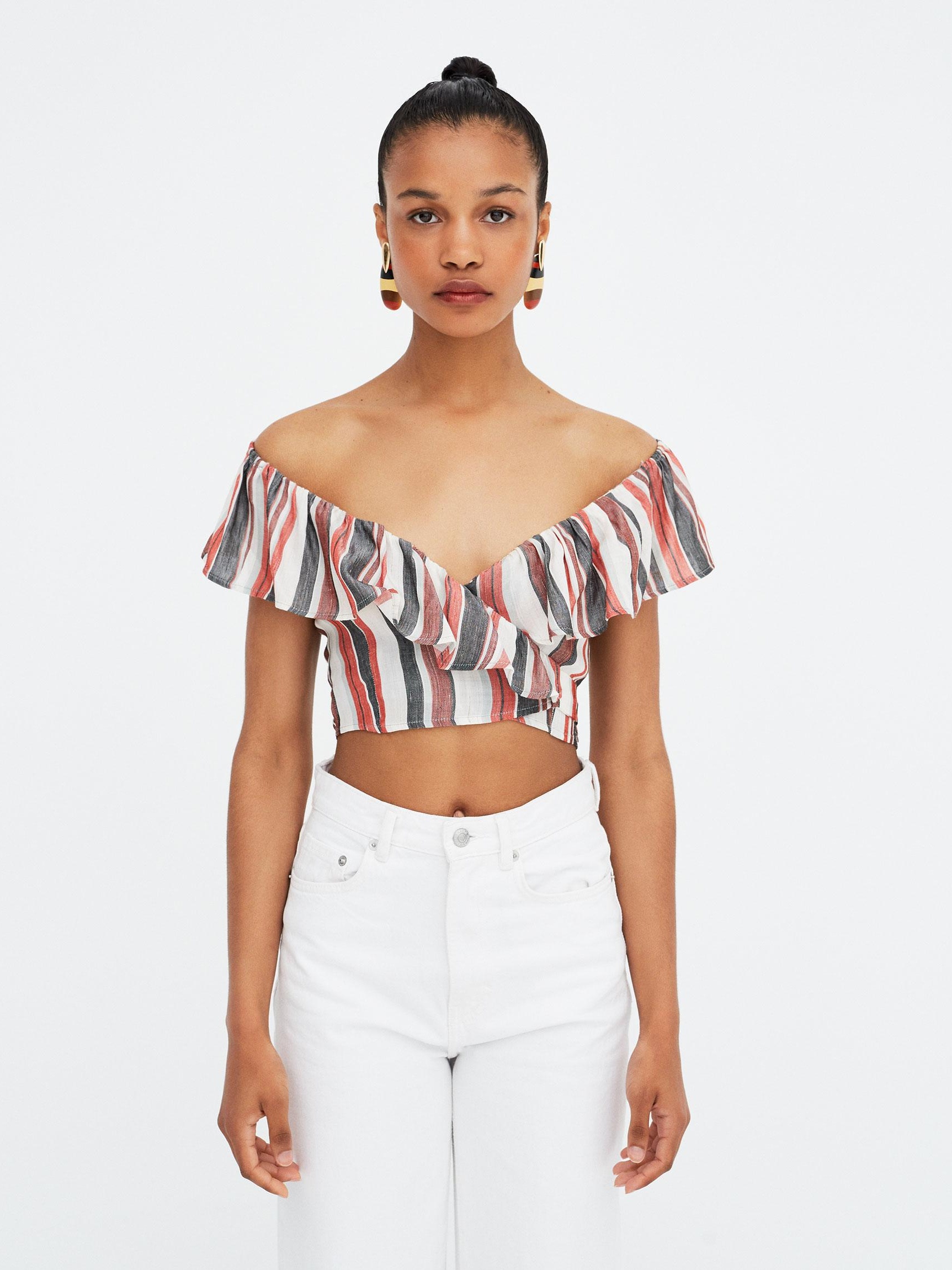 

Топ Pull & Bear 5472/375/802-ABXO S Серый с красным и черным