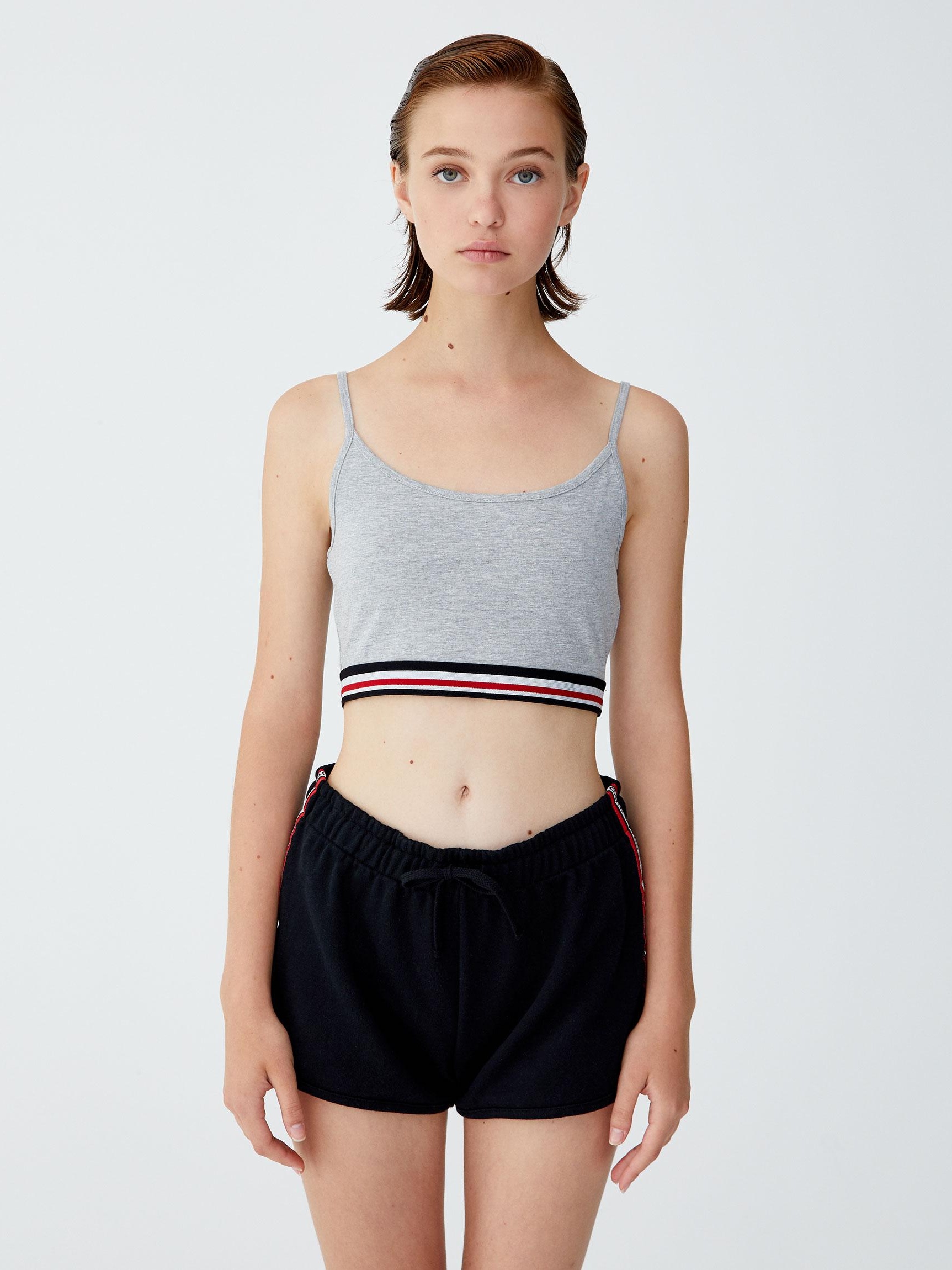 

Топ Pull & Bear 9231/362/803-AAWW S Серый