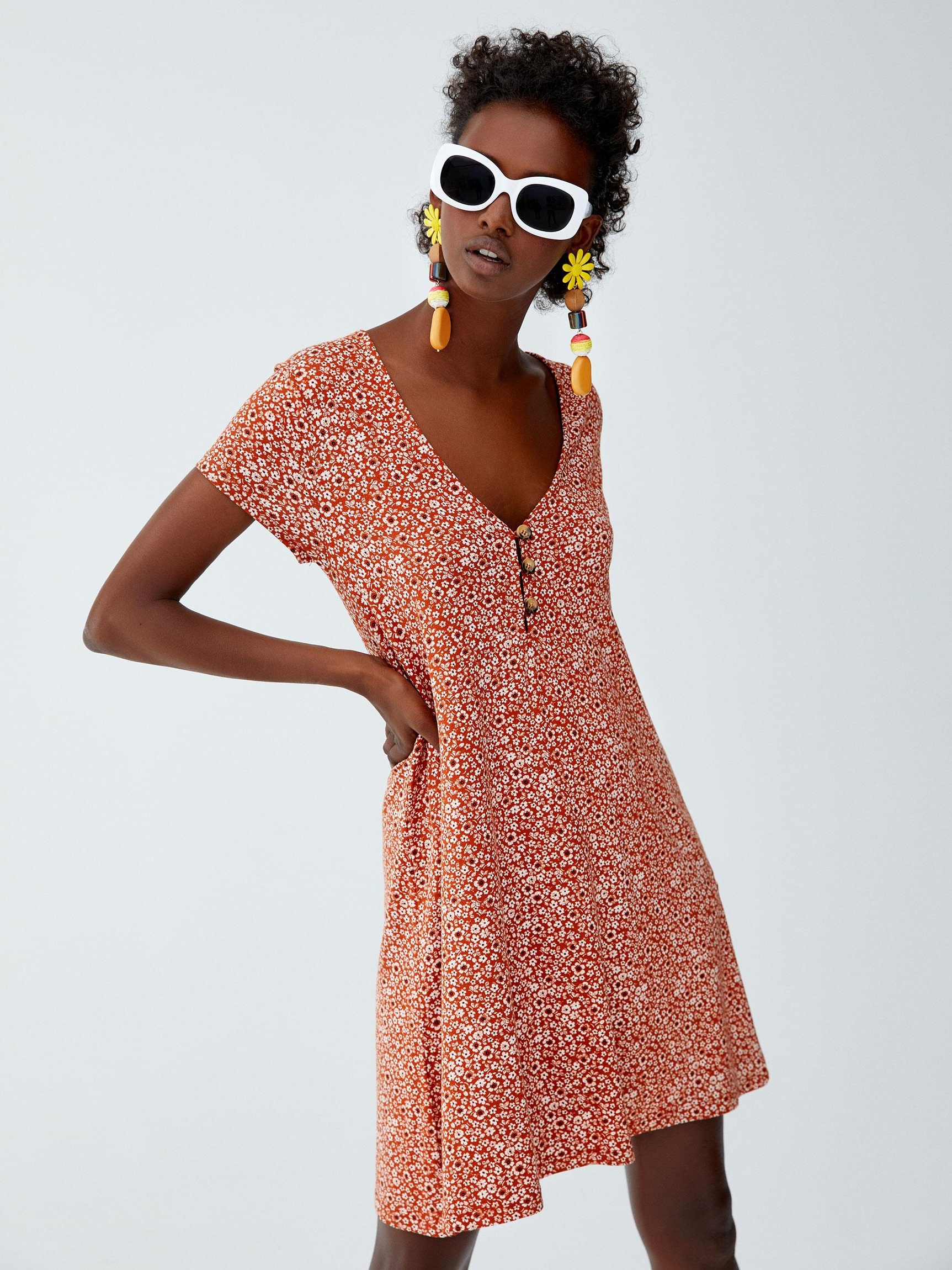 

Платье Pull & Bear 9393/354/701-AAXI M Кирпичное