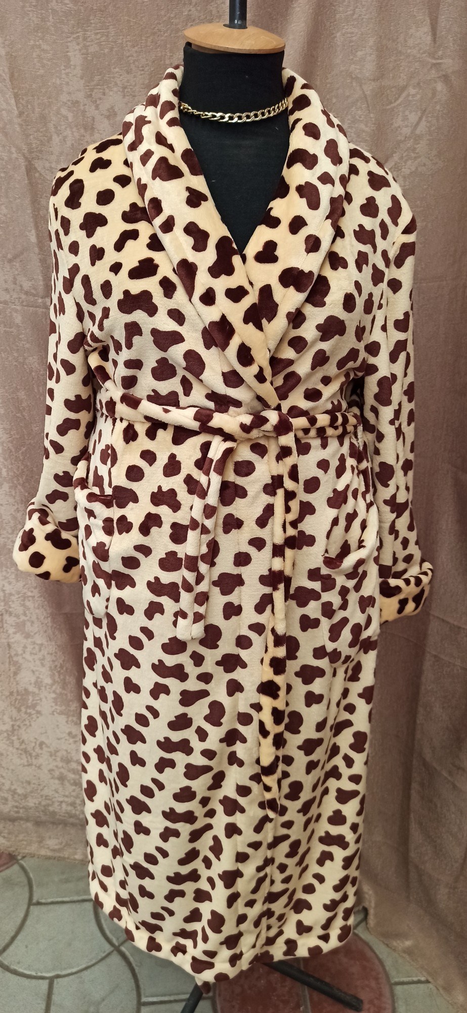 

Халат махровый на запах длинный теплый шаль Пятнистый Miss-Podium Коричневый, Халат махровый на запах длинный теплый шаль Пятнистый Miss-Podium Коричневый 54