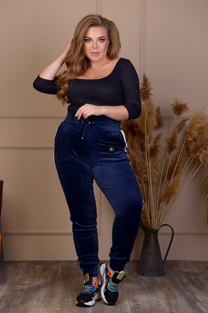 

Брюки женские велюровые с лампасом Miss Podium Синий 50