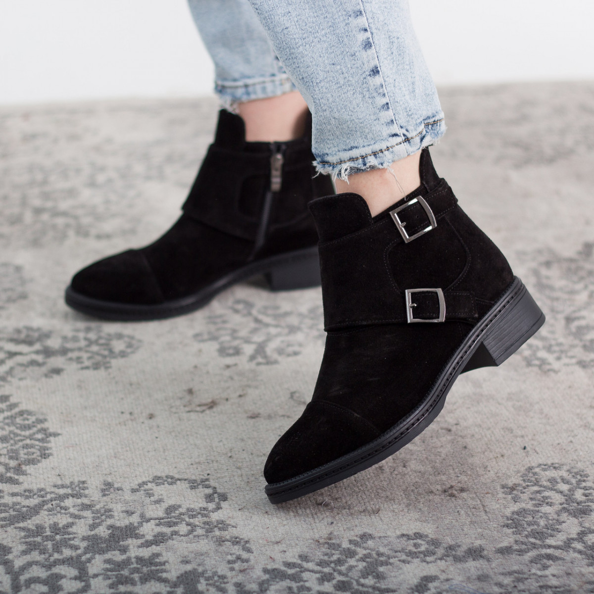 

Ботинки женские Fashion Daaku 2646 39 размер 25 см Черный