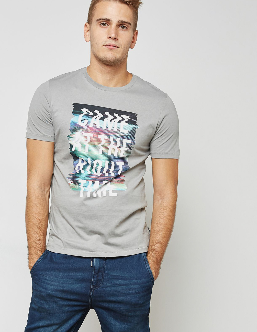 

Футболка JACK&JONES М0111170 цвет серый S
