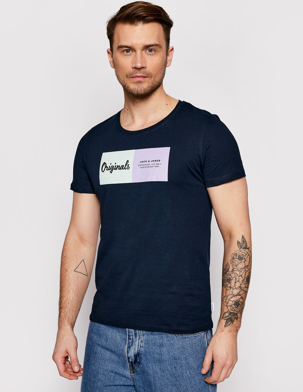 

Футболка JACK&JONES М0111070 цвет синий L