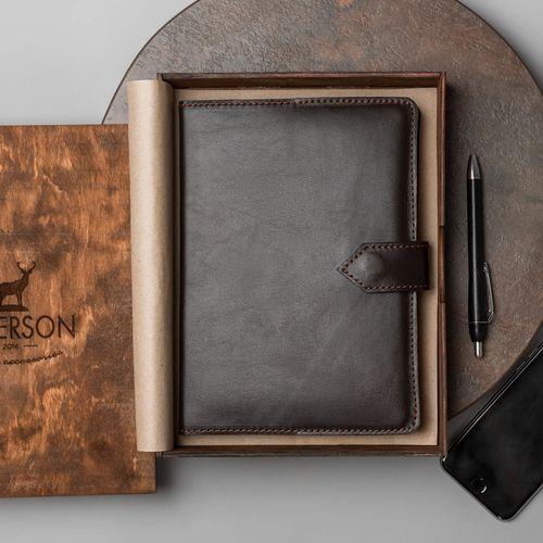 

Кожаный ежедневник "Classic Brown" Betterson 810002