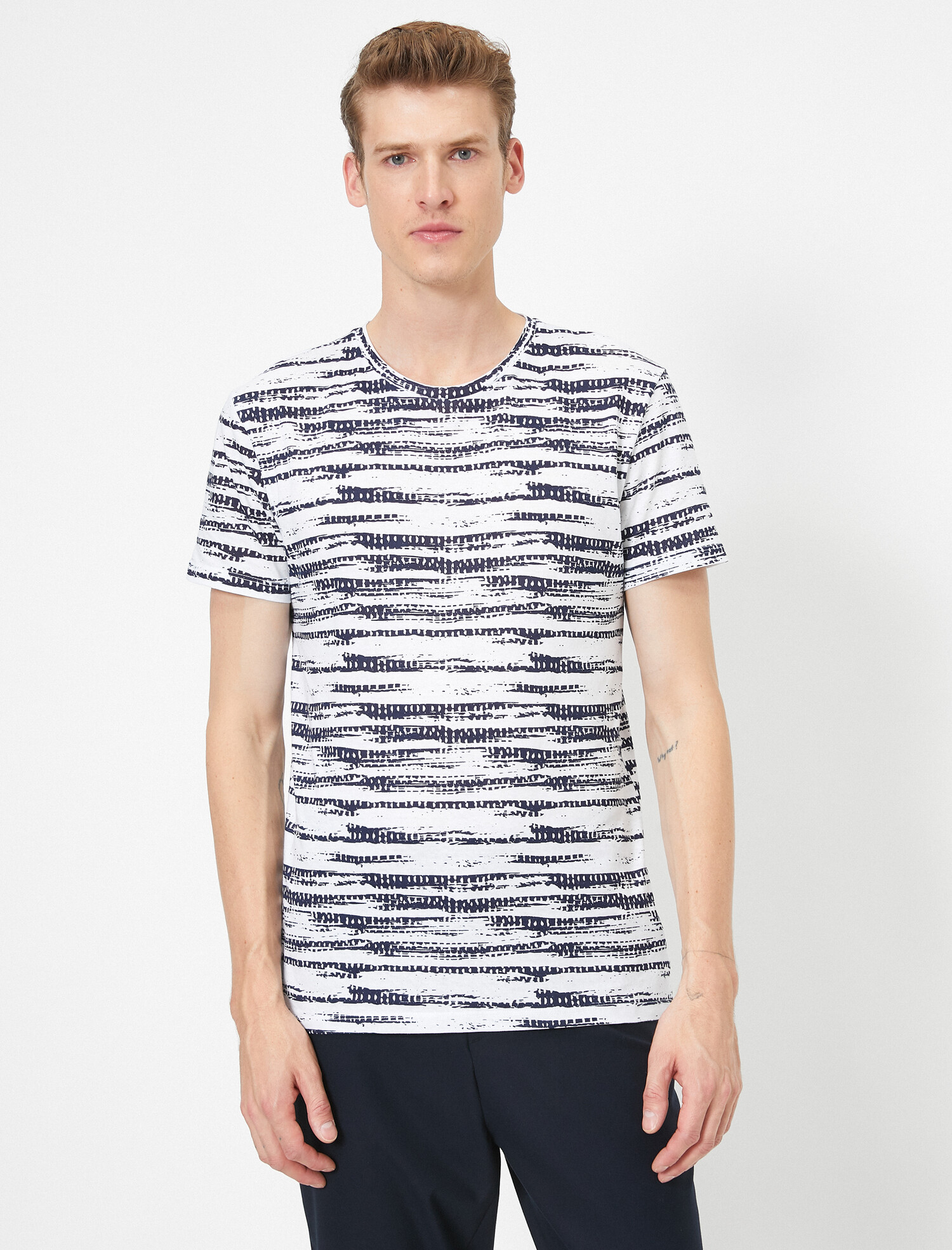 

Футболка Koton 0YAM14066OK M Blue stripe