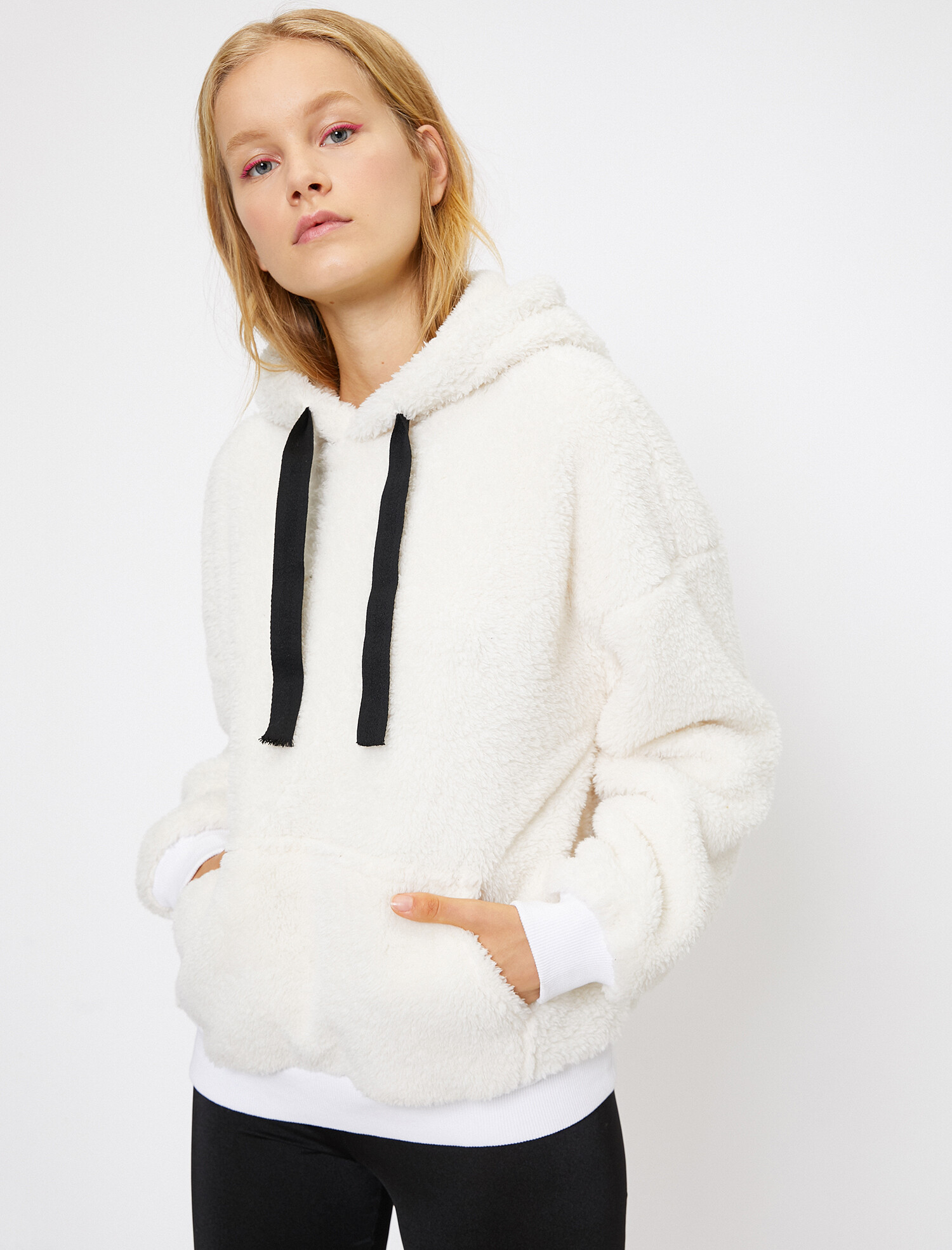 

Худи Koton 0KAL18127OK-001 M Off White