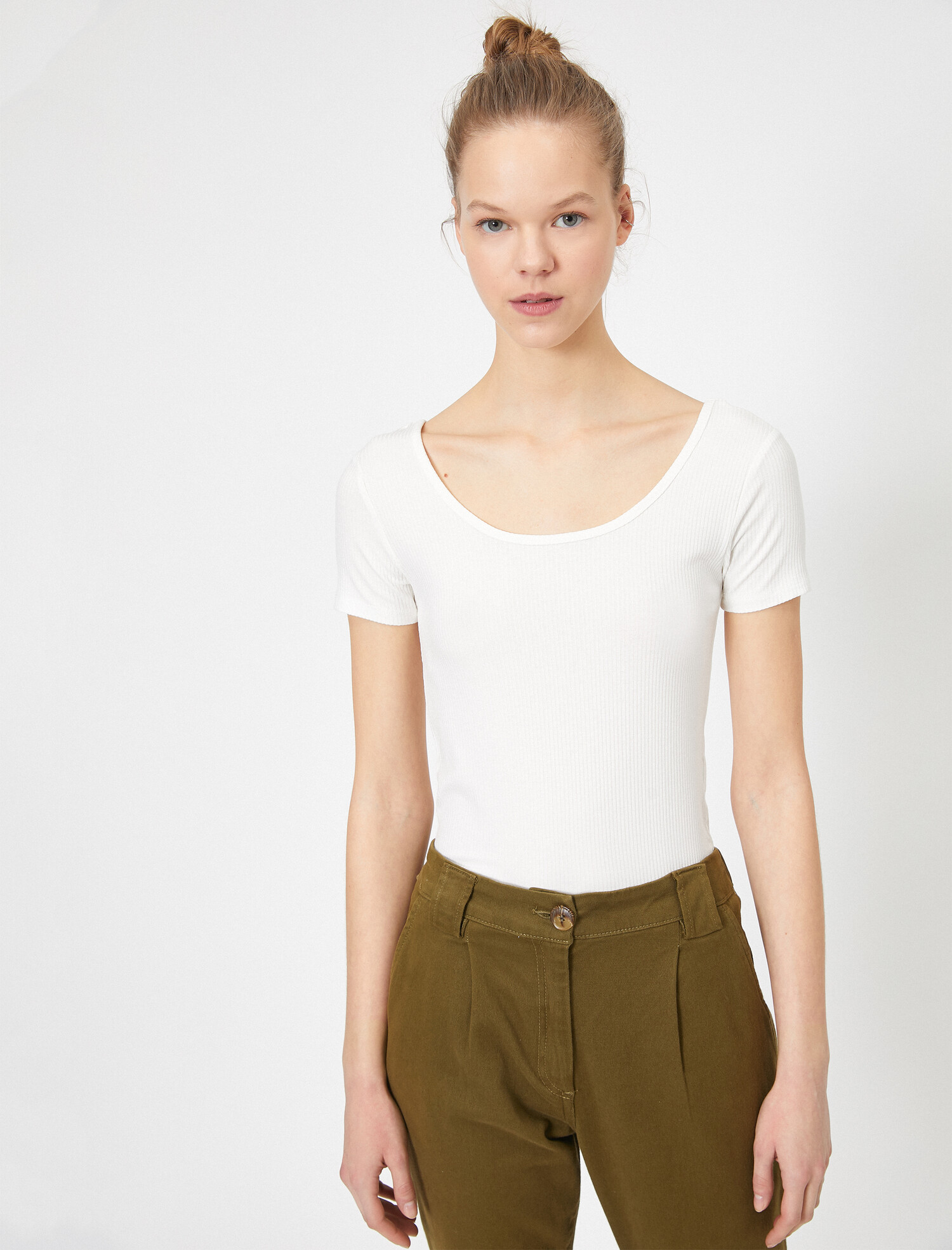 

Футболка Koton 0YAL18072OK-001  Off White, Футболка Koton 0YAL18072OK-001 XS Off White
