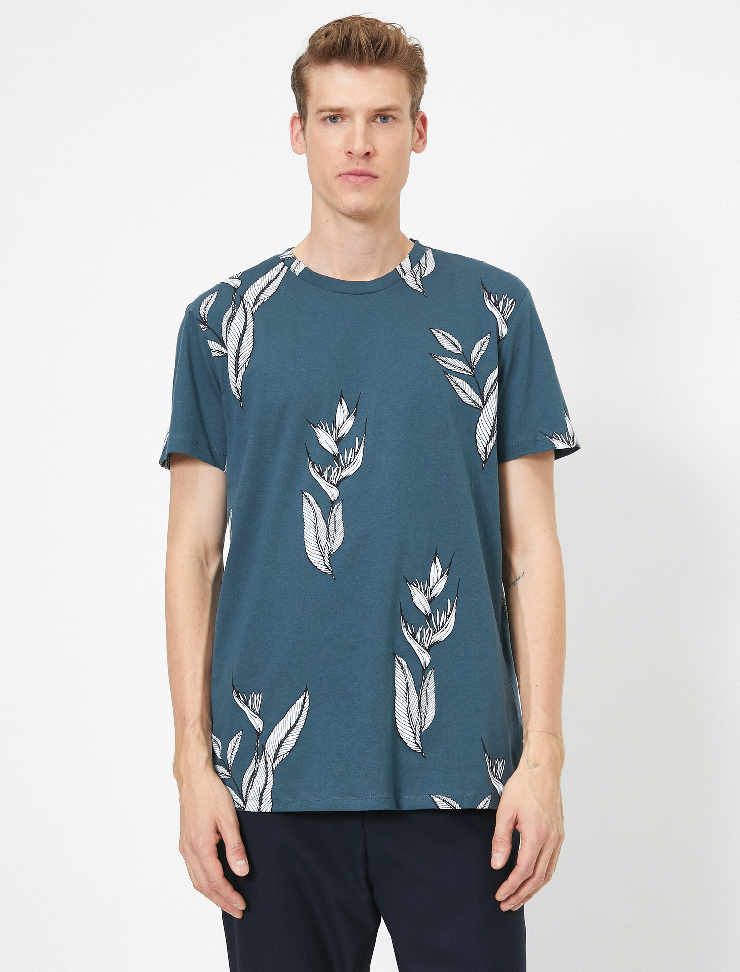 

Футболка Koton 0YAM14146OK S Indigo design