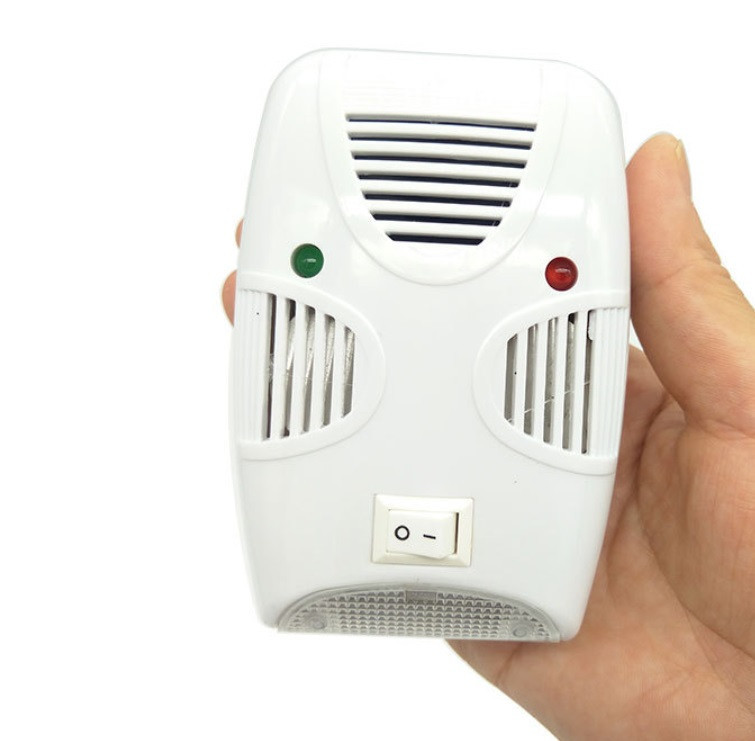 

Ультразвуковий відлякувач шкідників SUNROZ Pest Repelling Aid гризунів, літаючих комах та комарів (4919)