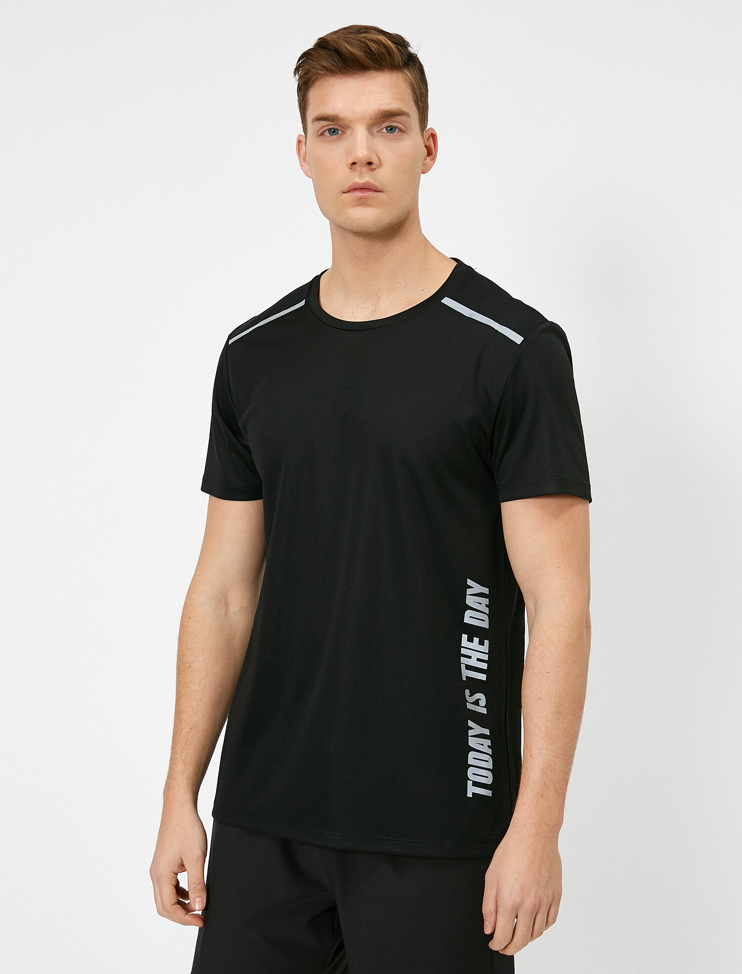 

Футболка Koton 0YAM12282NK M Black