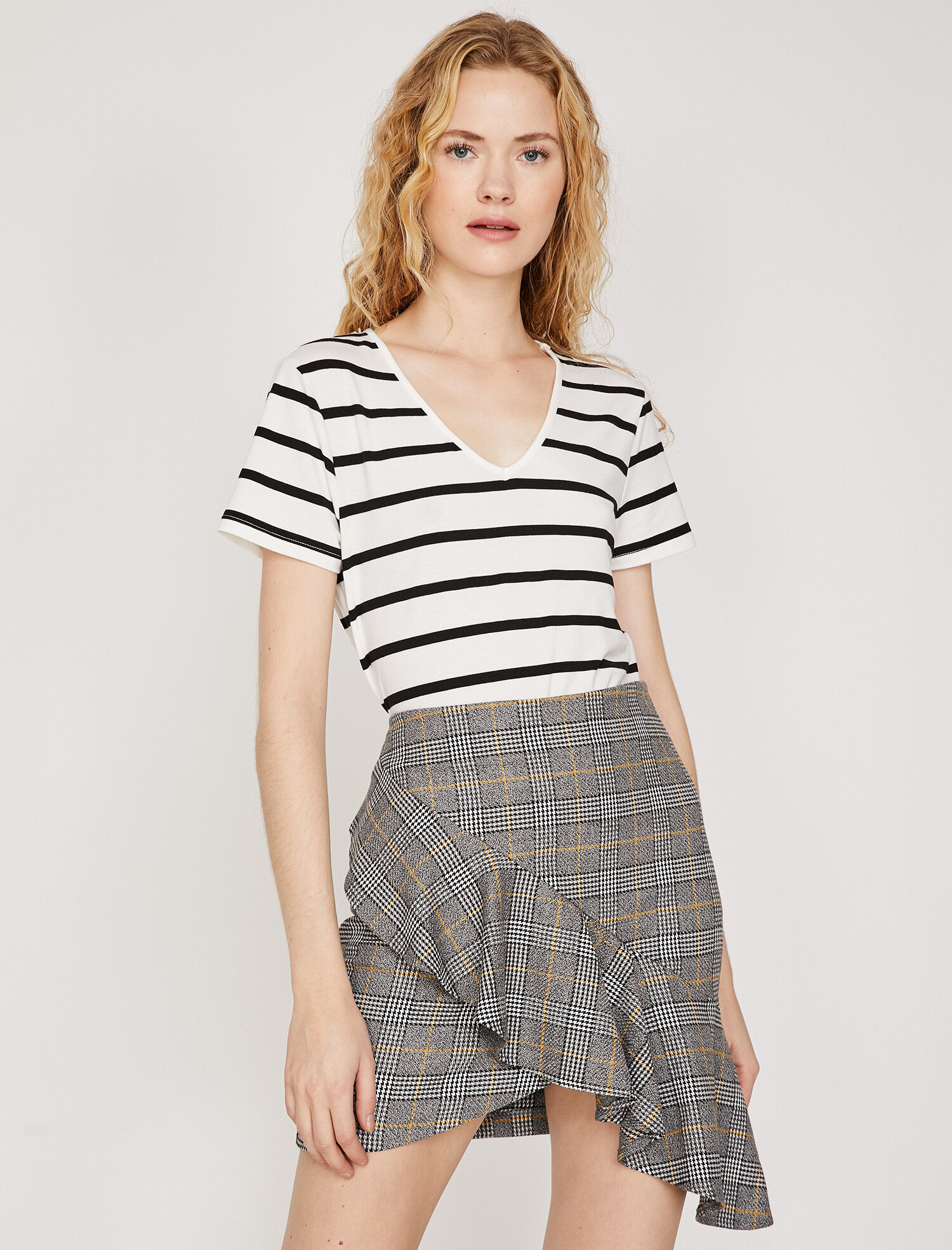 

Футболка Koton 9YAK13401YK-91L XL Black Stripe