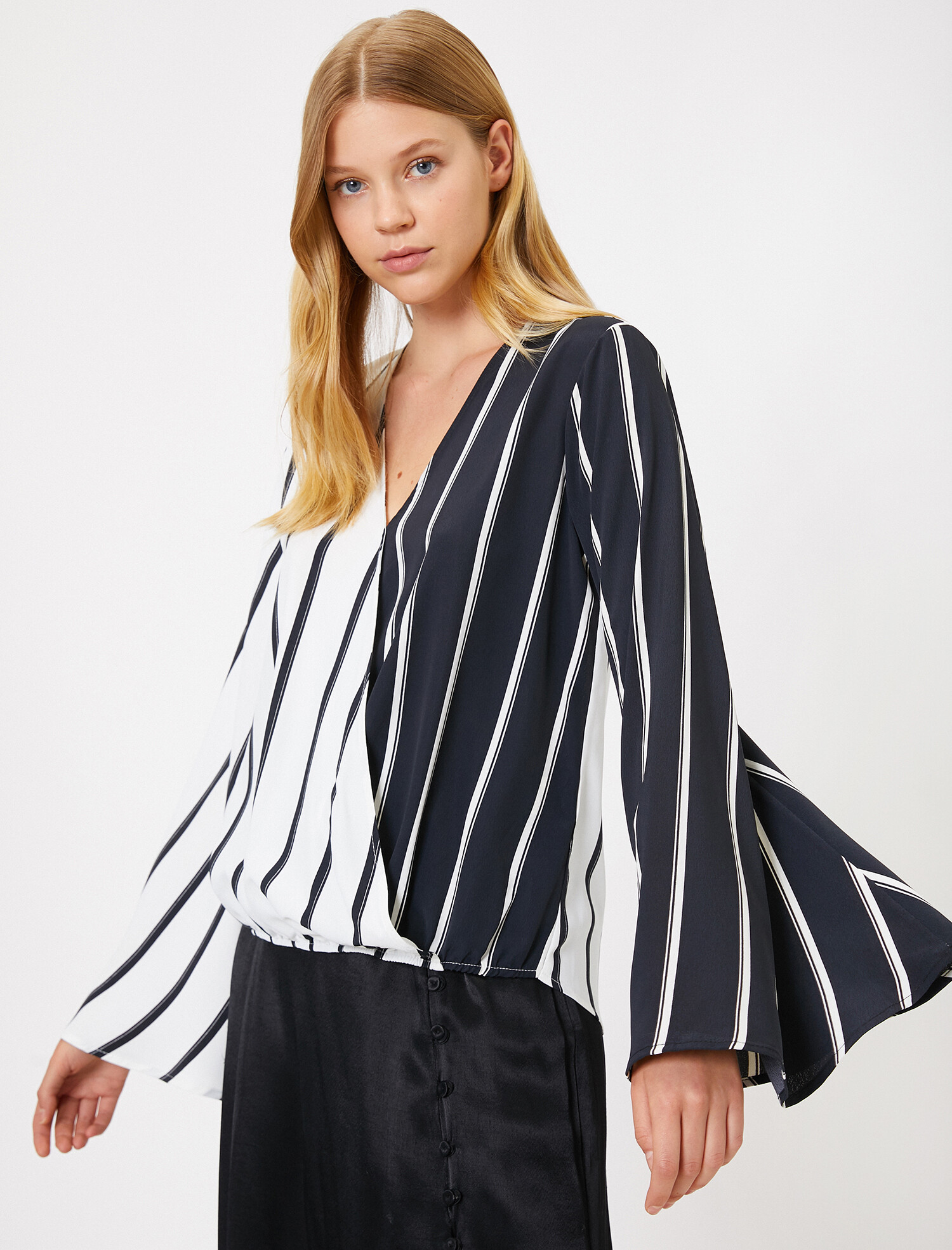 

Блузка Koton 0KAK66543IW-02N  Black Stripe, Блузка Koton 0KAK66543IW-02N 42 Black Stripe