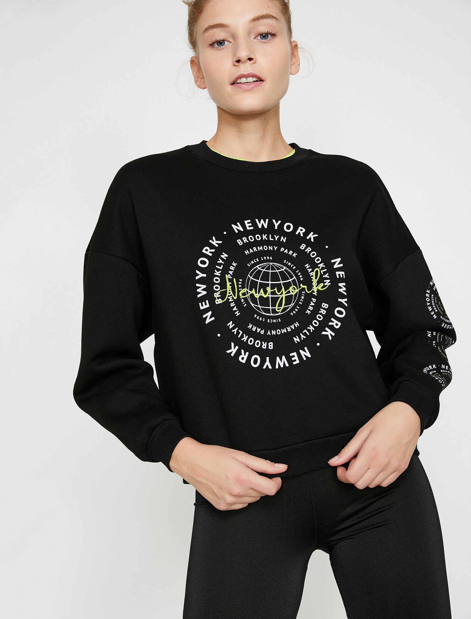 

Свитшот Koton 0KAL18490OK-999 M Black