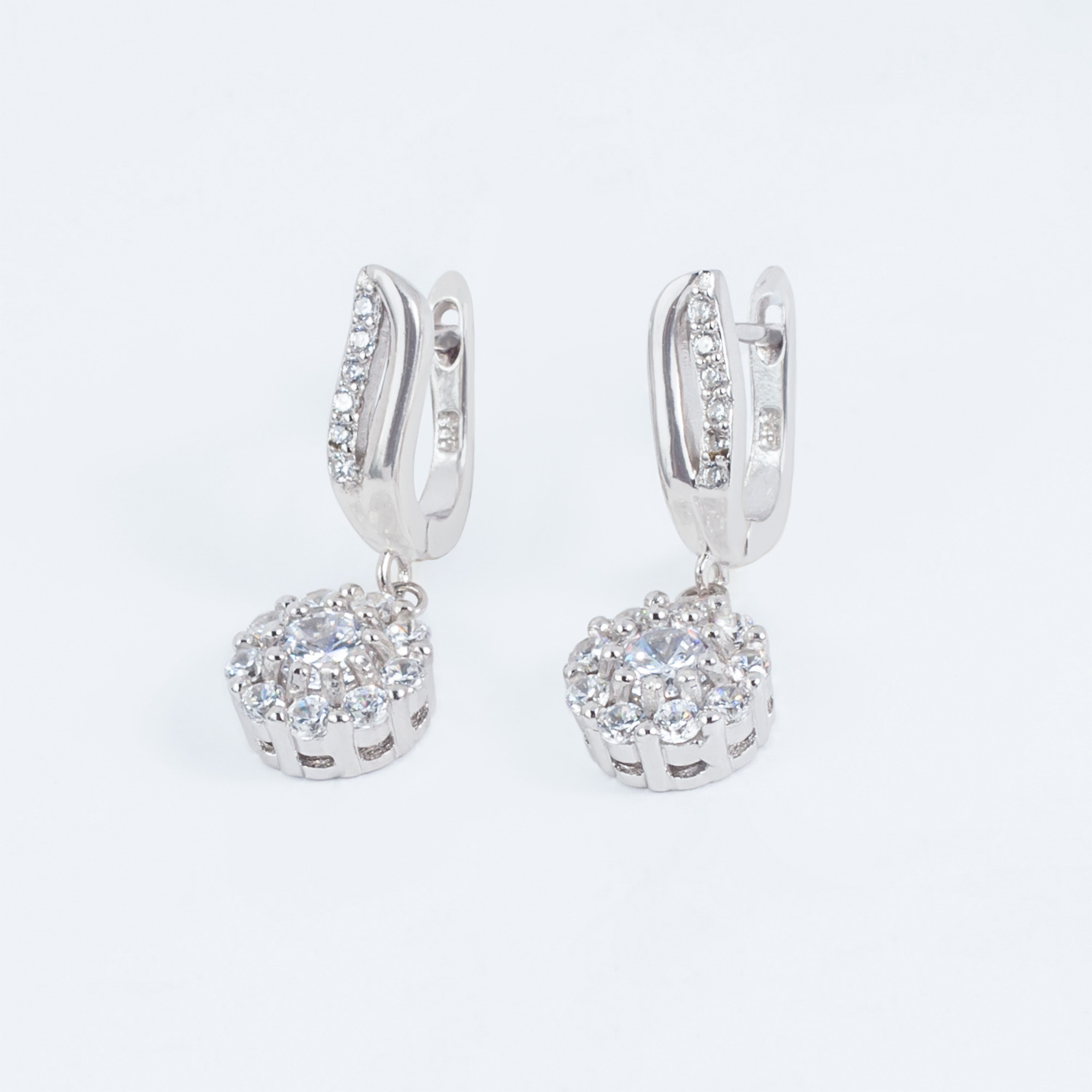 

Сережки TOP Silver 5,50 г 9520152б