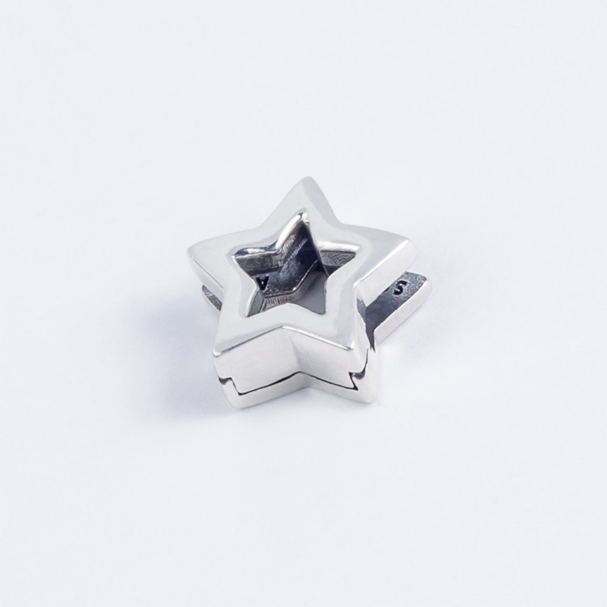 

Шарм Срібло 925 TOP Silver 2,25 г 580278