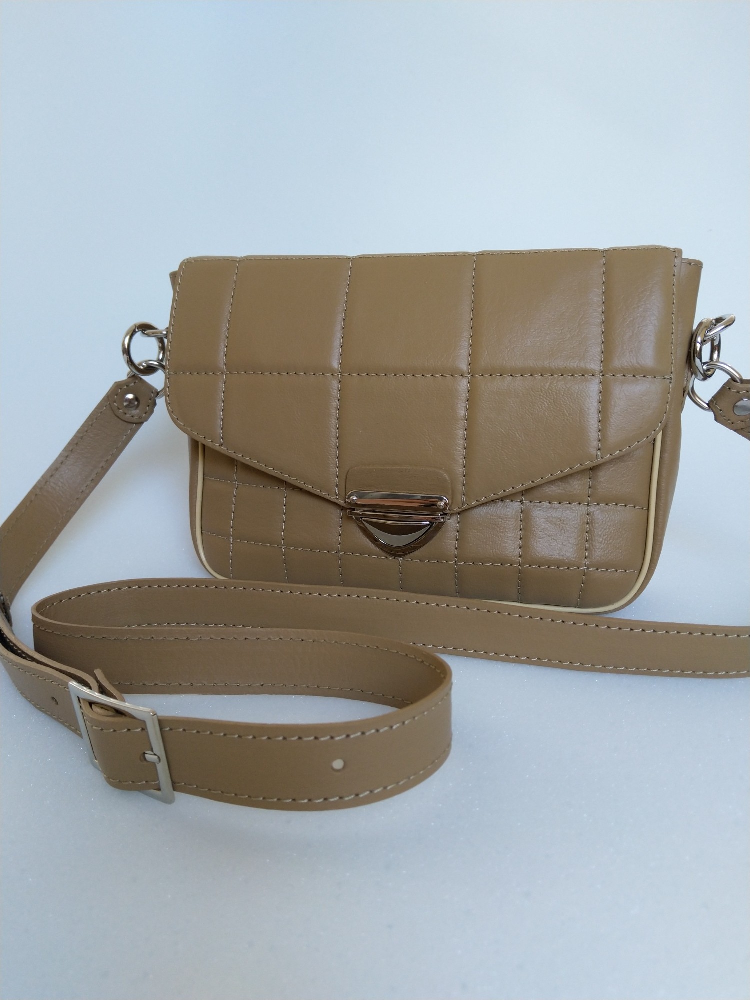 

Женская Lider Vintage Luxury Квадрат сумка стёганая кожаная 7423-21 Капучино