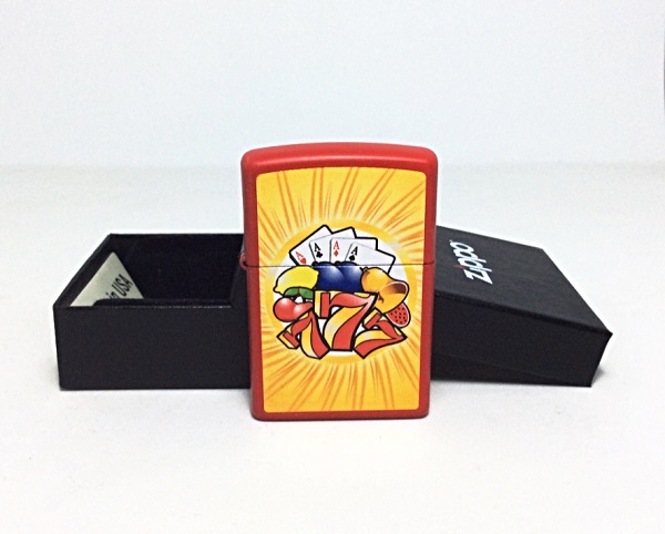 

Зажигалка Zippo ACES & SEVEN