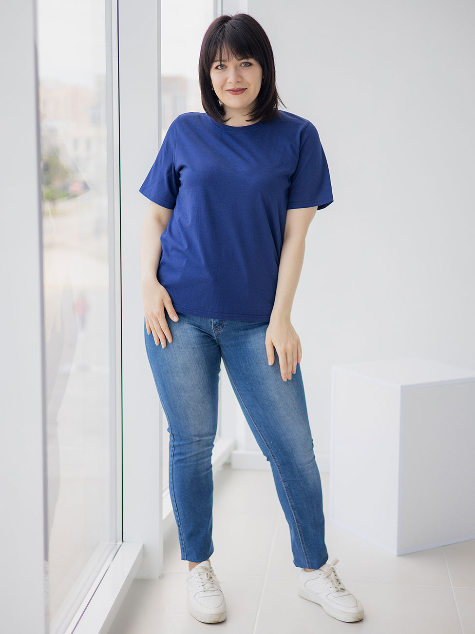 

Базовая однотонная футболка size+ Синий 2 XL Vikamoda 3219