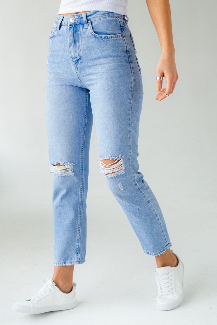

Джинсы МОМ с рваной отделкой на коленях Denim Palace - голубой цвет, 42р (340)