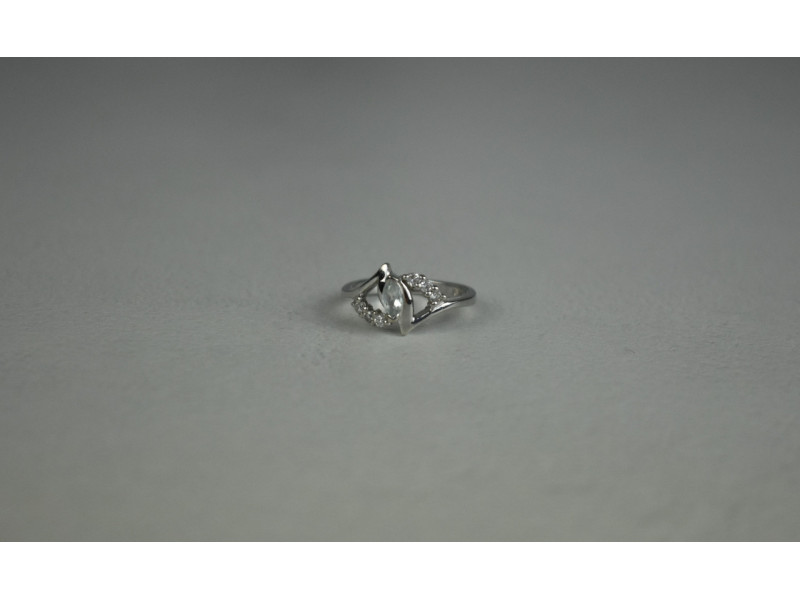 

Серебряное кольцо с Бесцветным Турмалином *АХРОИТ* Натуральный Sky Jewelry 001720