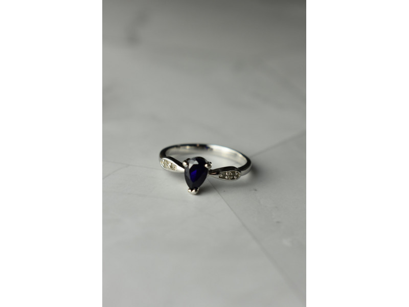 

Серебряное кольцо 925 проба с Сапфиром и бесцветным Топазом Sky Jewelry 001381