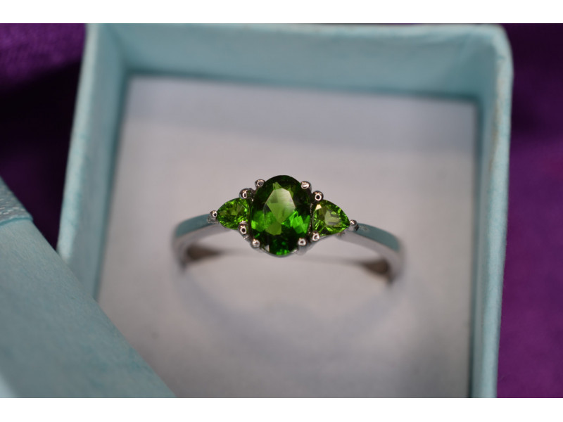

Серебряное кольцо с камнем Перидот 925 проба Sky Jewelry 001304