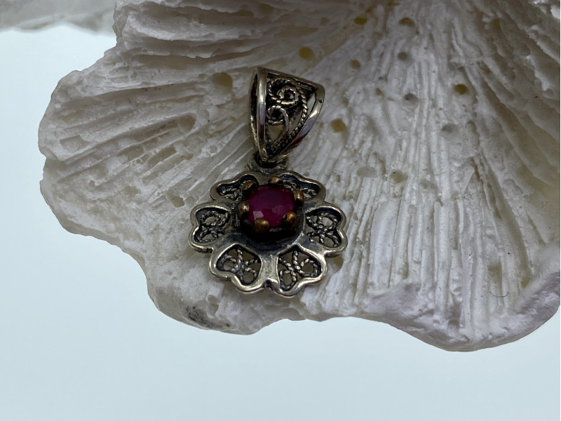 

Серебряный кулон с розовым топазом Алый цветочек Натуральный Sky Jewelry 002883
