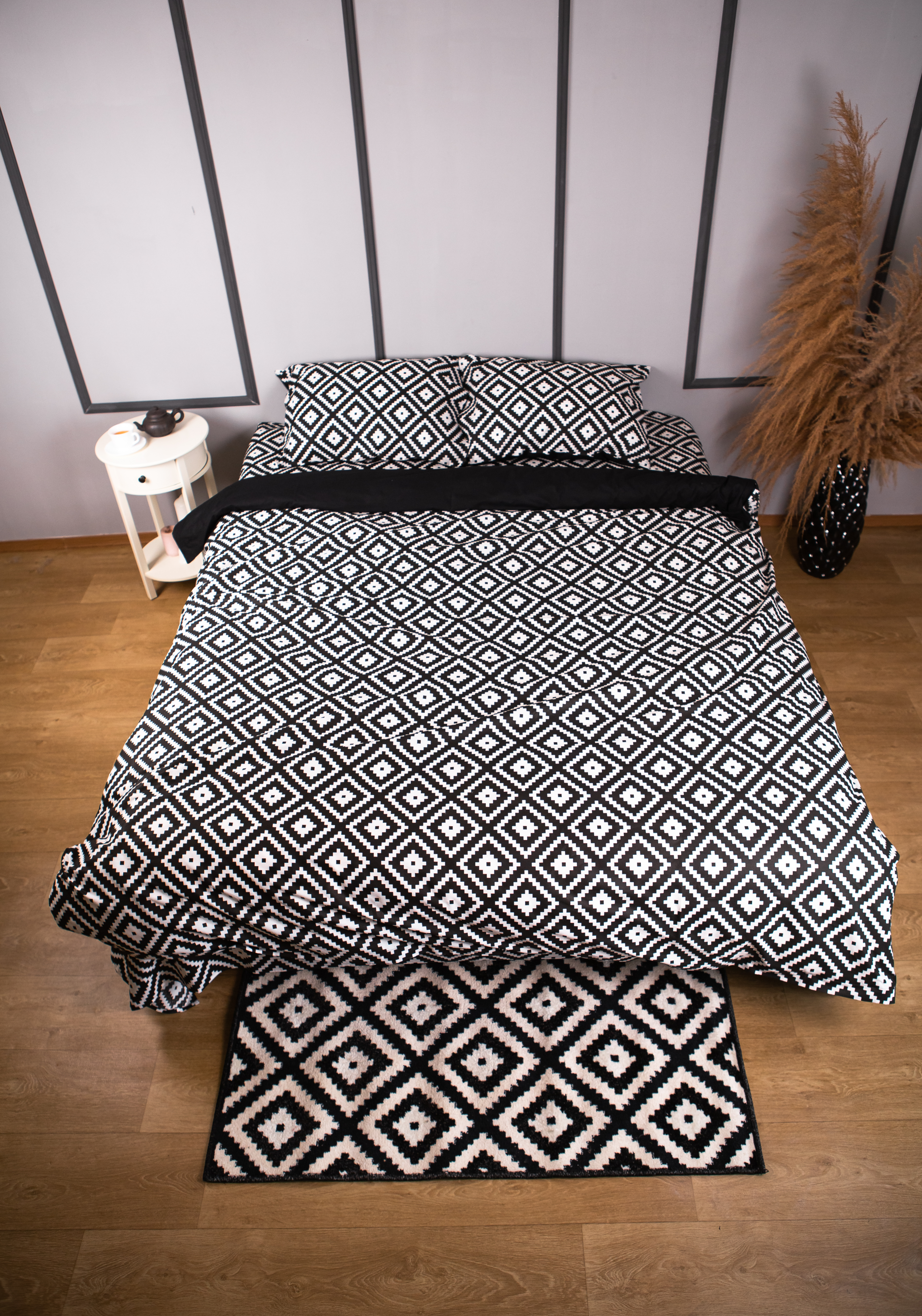 

Комплект постільної білизни SV.HOME Ranforce Black White Євро (0057)