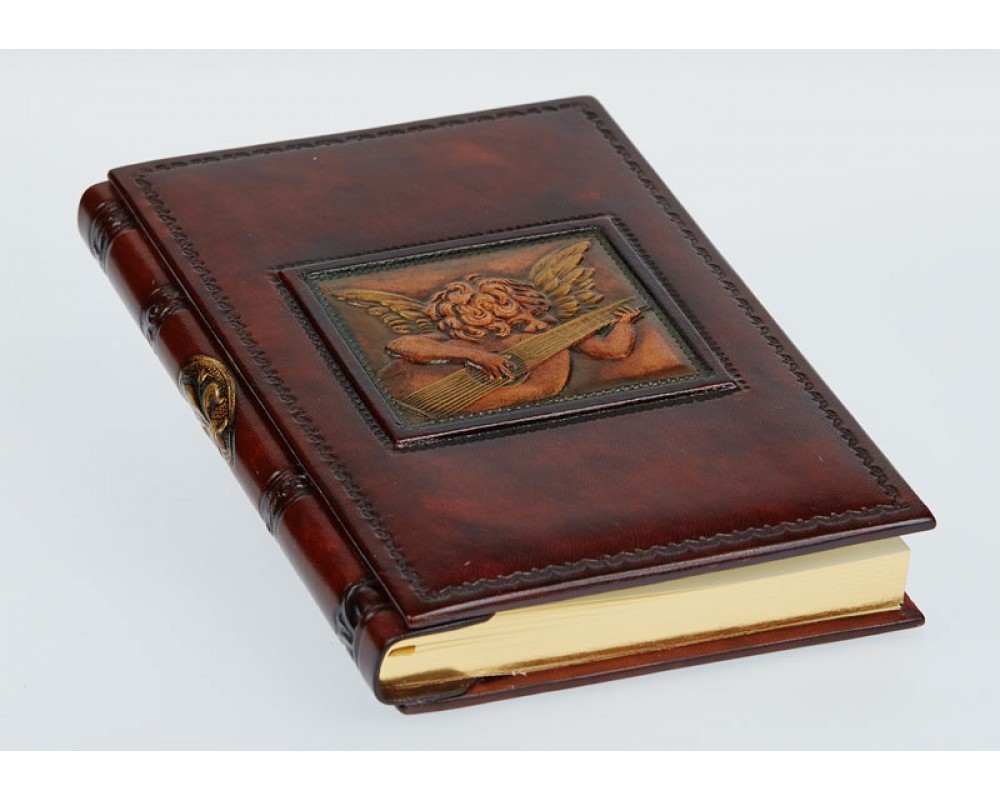 

Кожаная записная книга Florentia Angel Rosso 15х22 см Коричневая (DIA3601001)