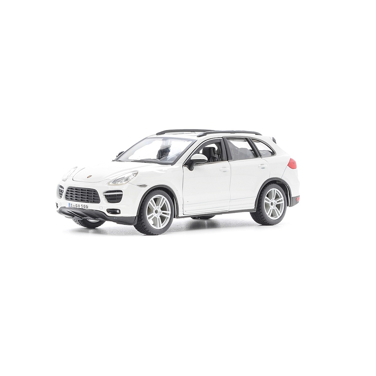 

Автомодель - PORSCHE CAYENNE TURBO Bburago белый 1:24
