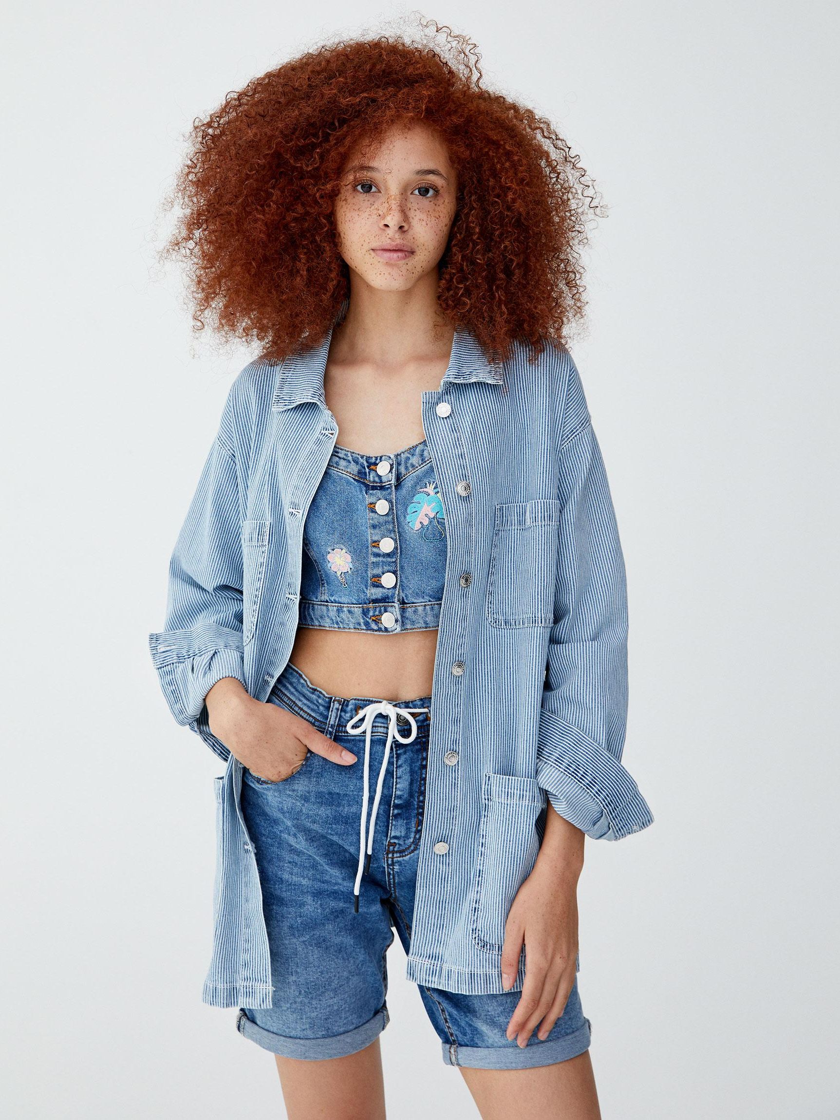 

Джинсовая куртка Pull & Bear 9712/308/400-AAYL S Белая с голубым