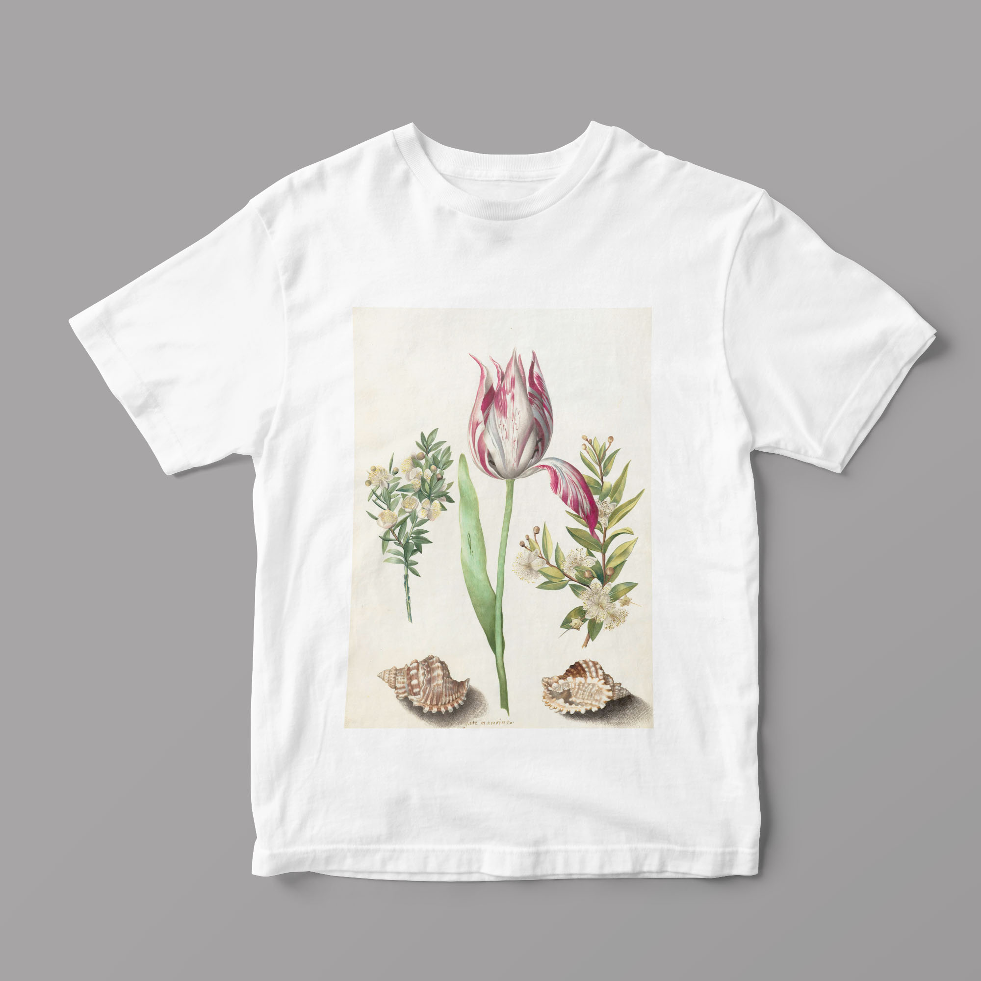 

Футболка Artel FWomen «Винтажный цветочный принт Тюльпан с двумя ветвями мирта и двумя ракушками» L