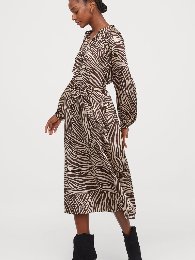 

Платье H&M 01-0787237-0 38 Коричневое (СА2000001847268)