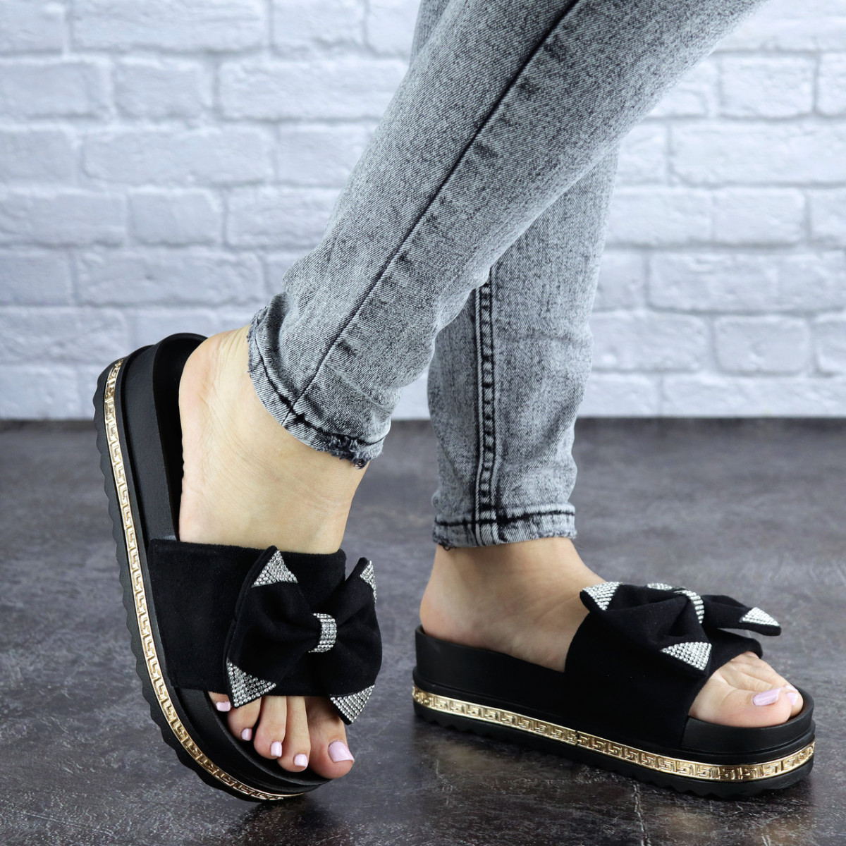 

Женские шлепки Fashion Bindy 1913 36 размер 22,5 см Черный