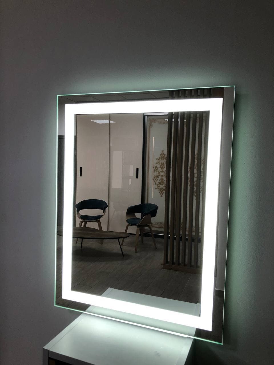 

Зеркало с LED подсветкой D-54 (553*683) Wooden Barrels