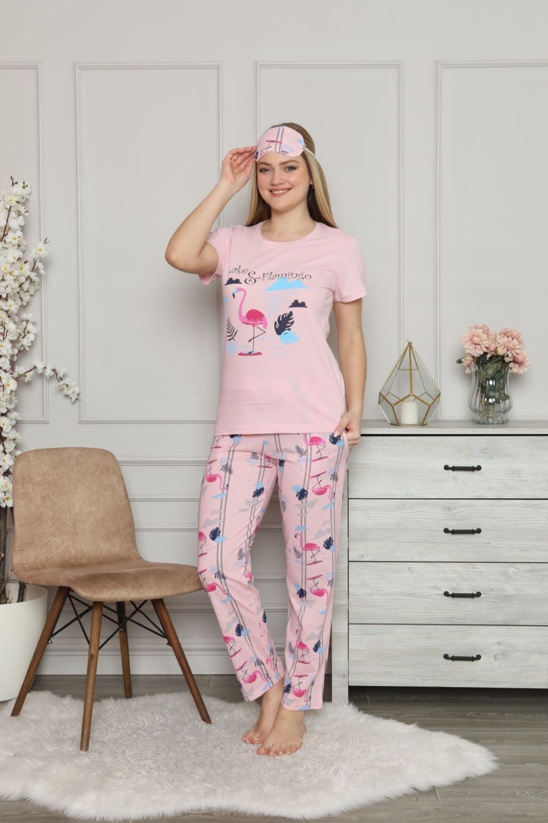 

Пижама Pijamoni Flamingo (футболка + штаны + маска для сна)  Розовая, Пижама Pijamoni Flamingo (футболка + штаны + маска для сна) S Розовая