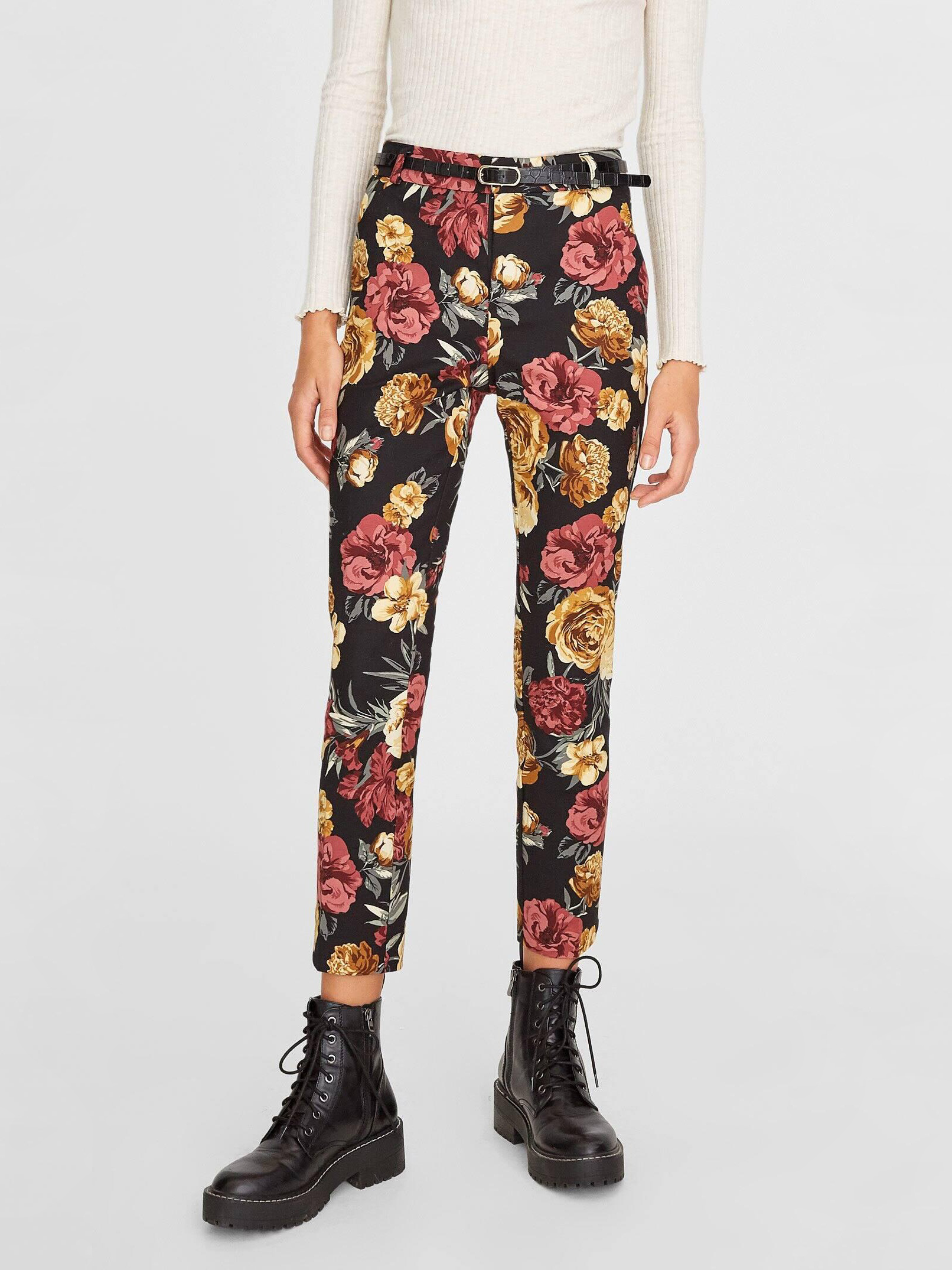 

Брюки Stradivarius 4504/454/320-AEPW 32 Черные