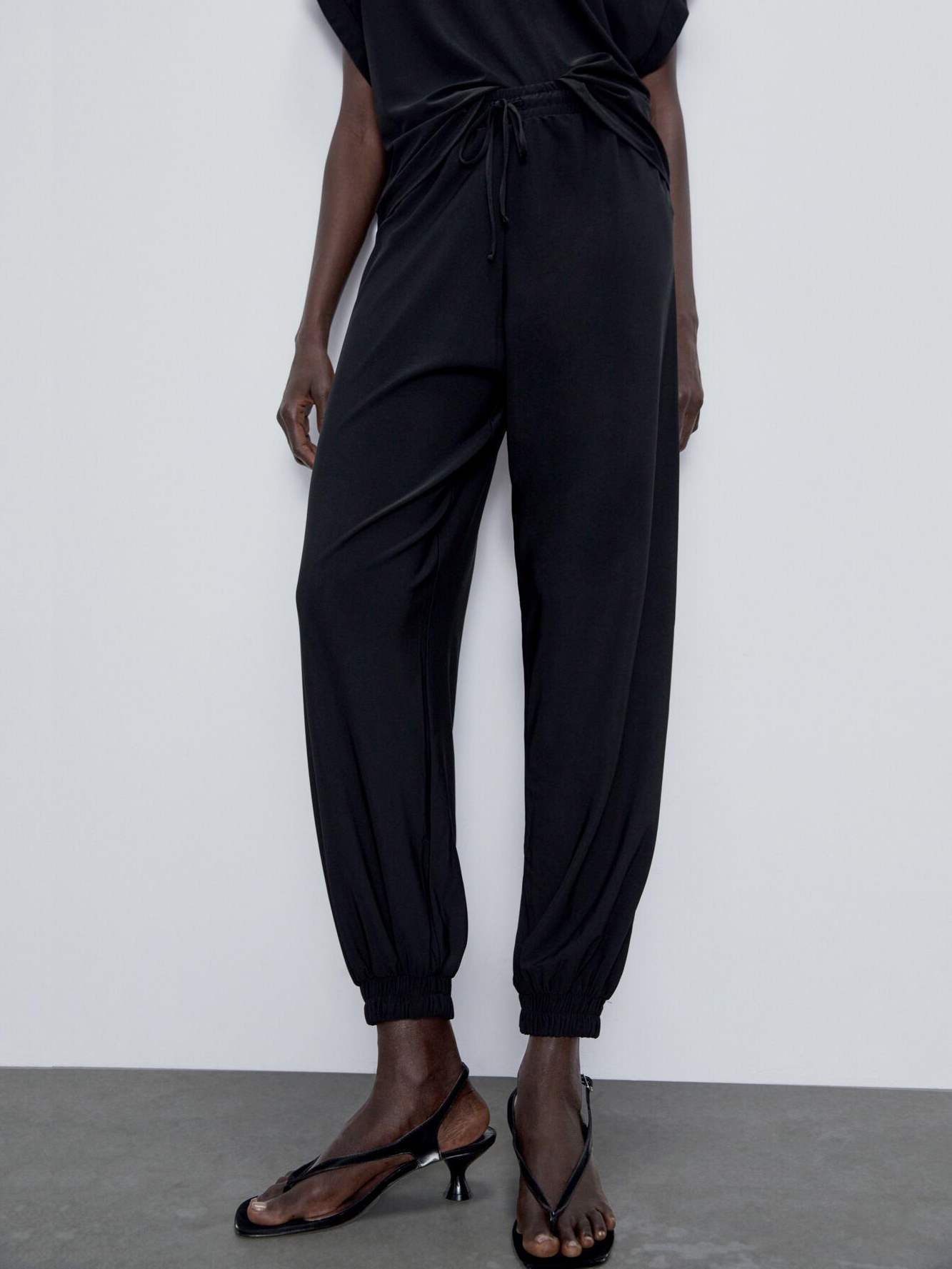 

Брюки Zara 1165/175/800-AAAD S Черные