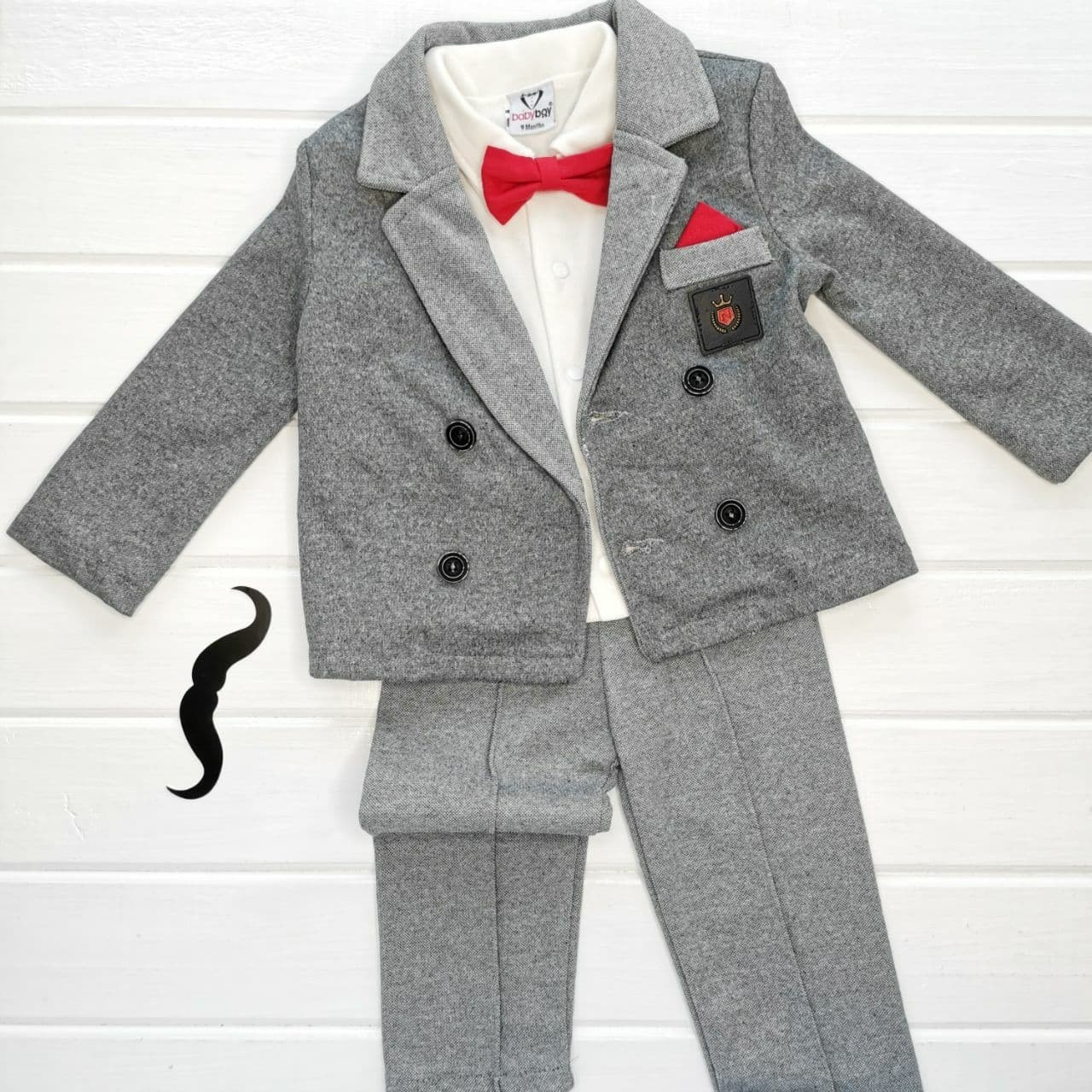 

Нарядный комплект из пиджака, штанов, кофточки и бабочки для мальчика на рост 72-78 см (12м) 7066 (12)