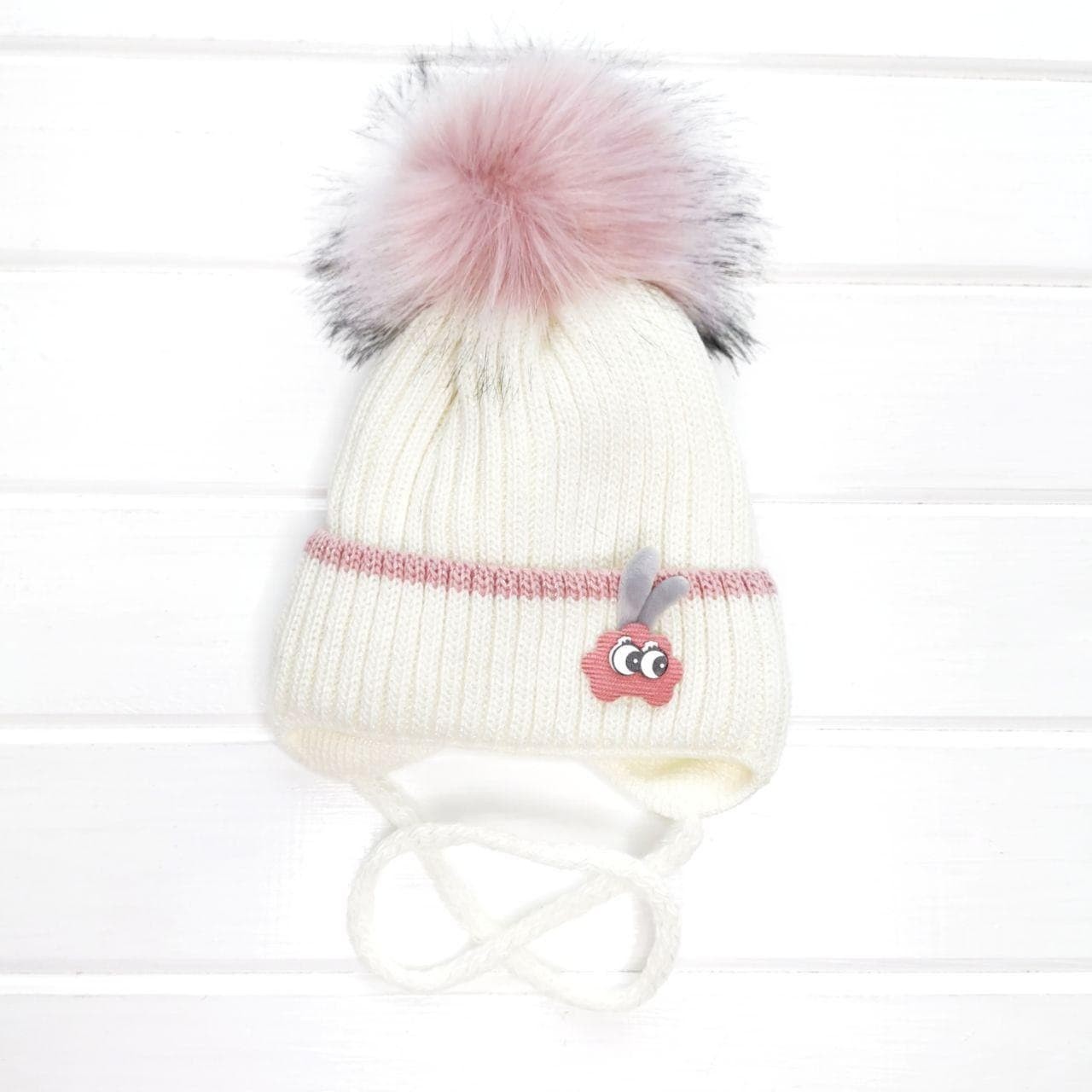 

Детская зимняя шапка с завязками для девочки, молочный, 44-48 см 6430 (48)