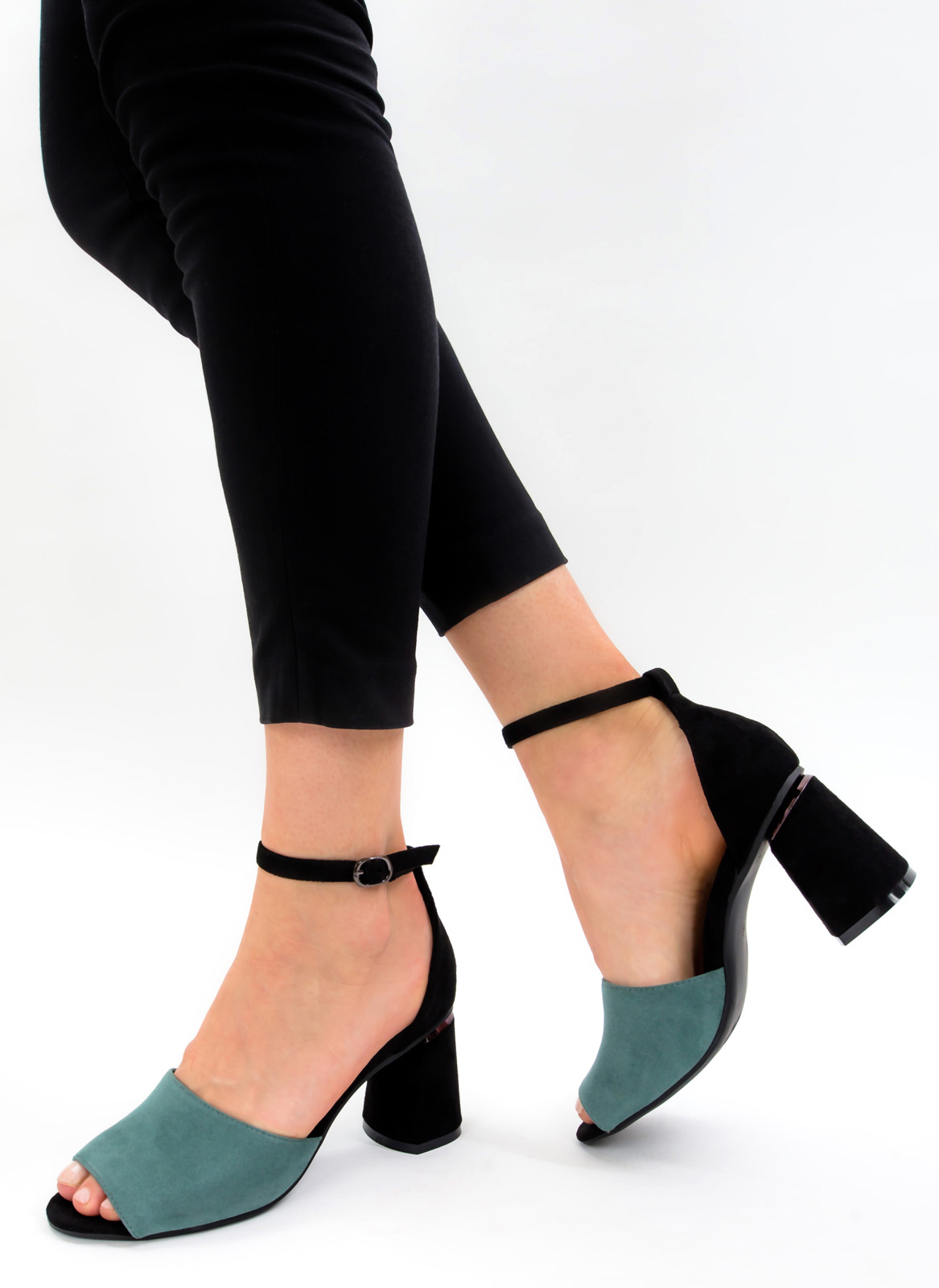 

Босоножки женские Meideli S1201-6 green зеленые/черные 40