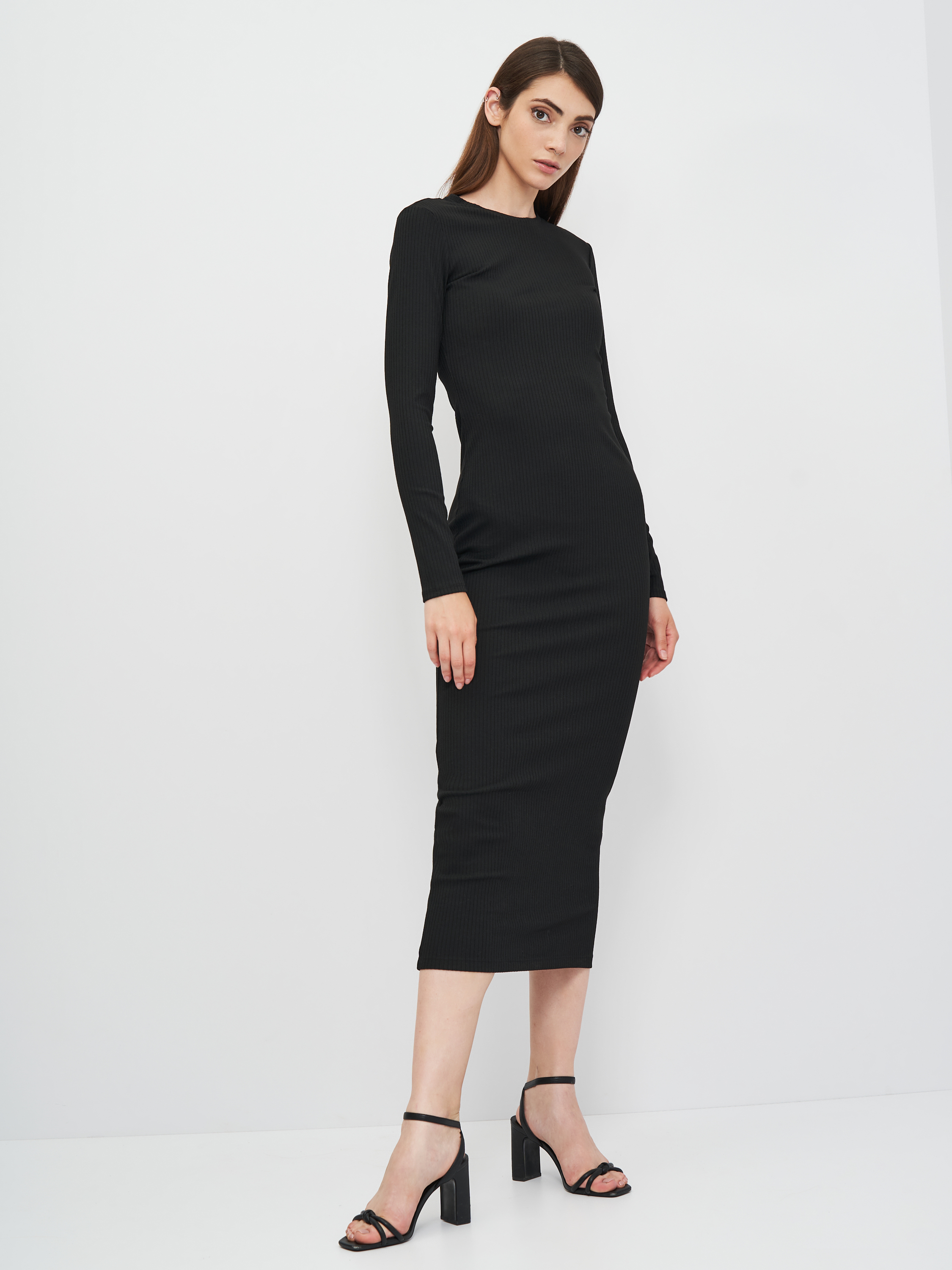 

Платье H&M 1203-7264189 XS Черное