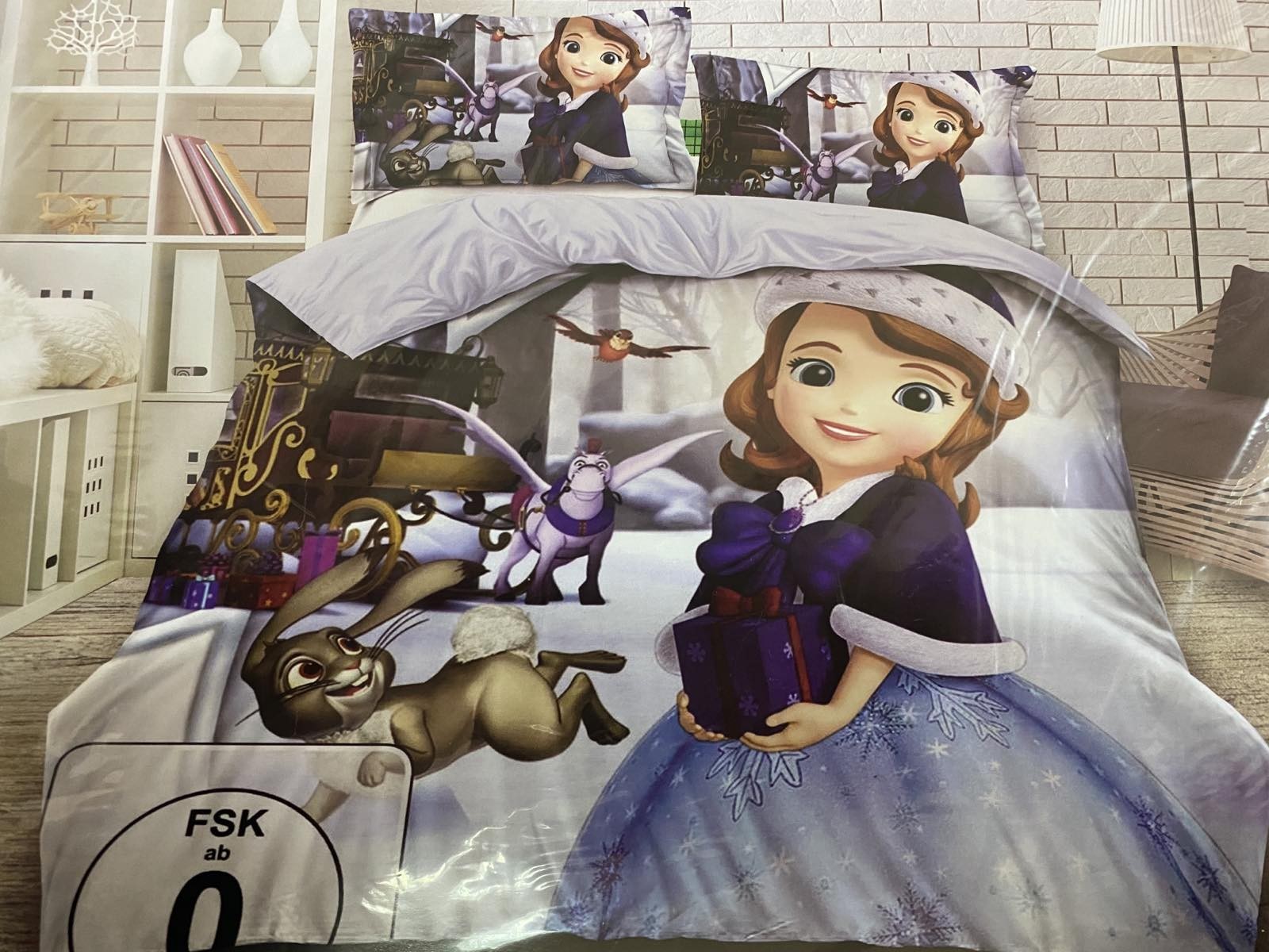 

Комплект постільної білизни Шем Royal satin 150Х215 принцеса Софія різнокольоровий 102